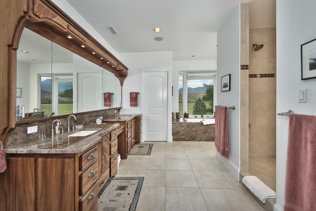 3575 E Road Property Photo 22