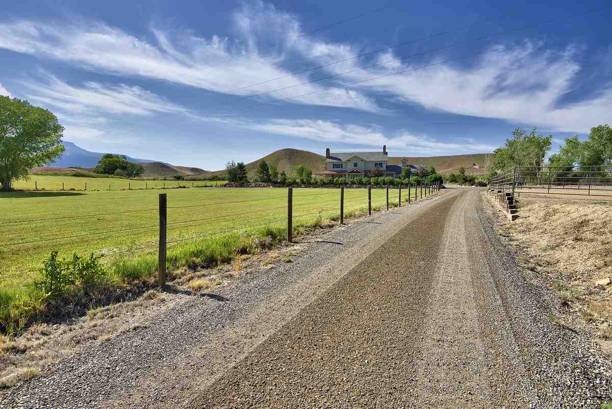 3575 E Road Property Photo 30