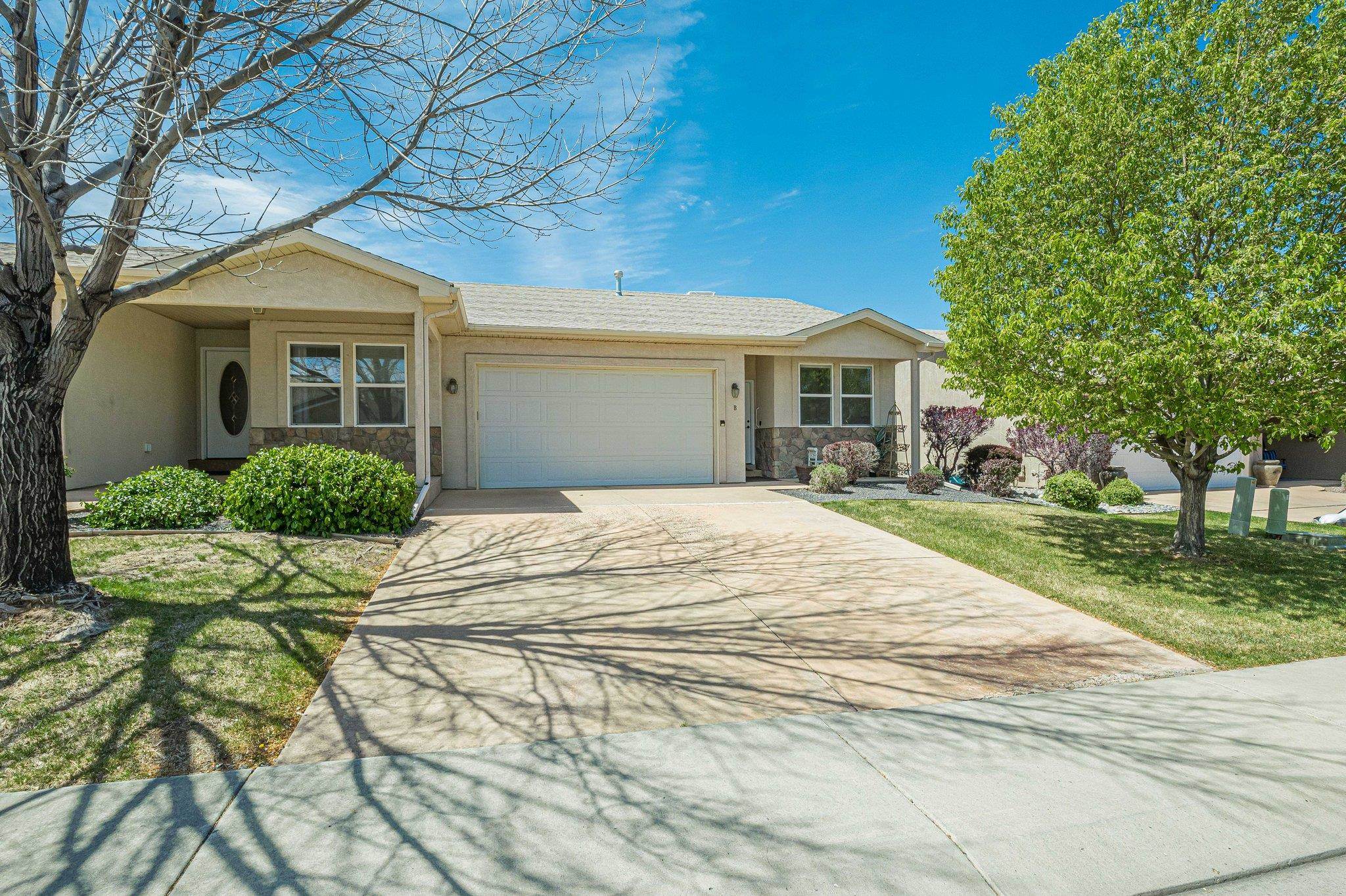 207 Frontier Street Property Photo 1