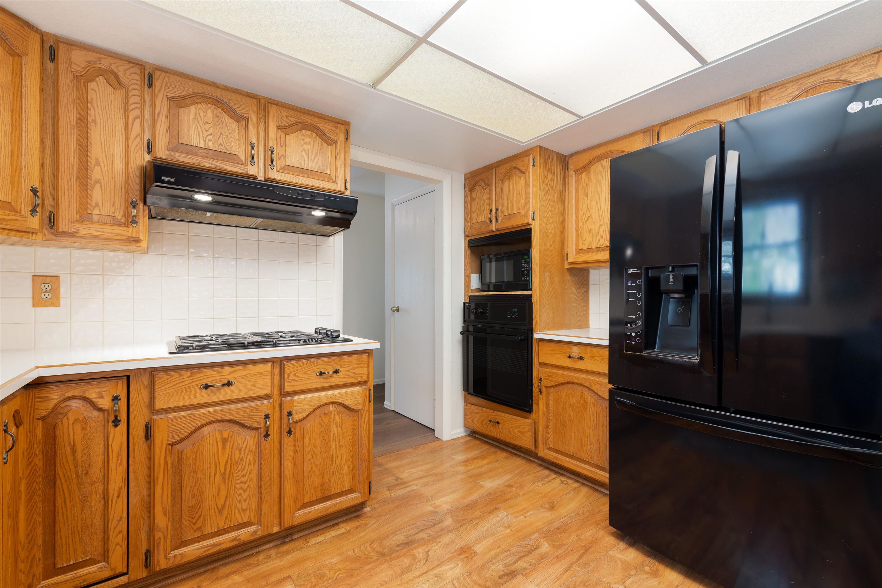 3815 Beechwood Street Property Photo 14