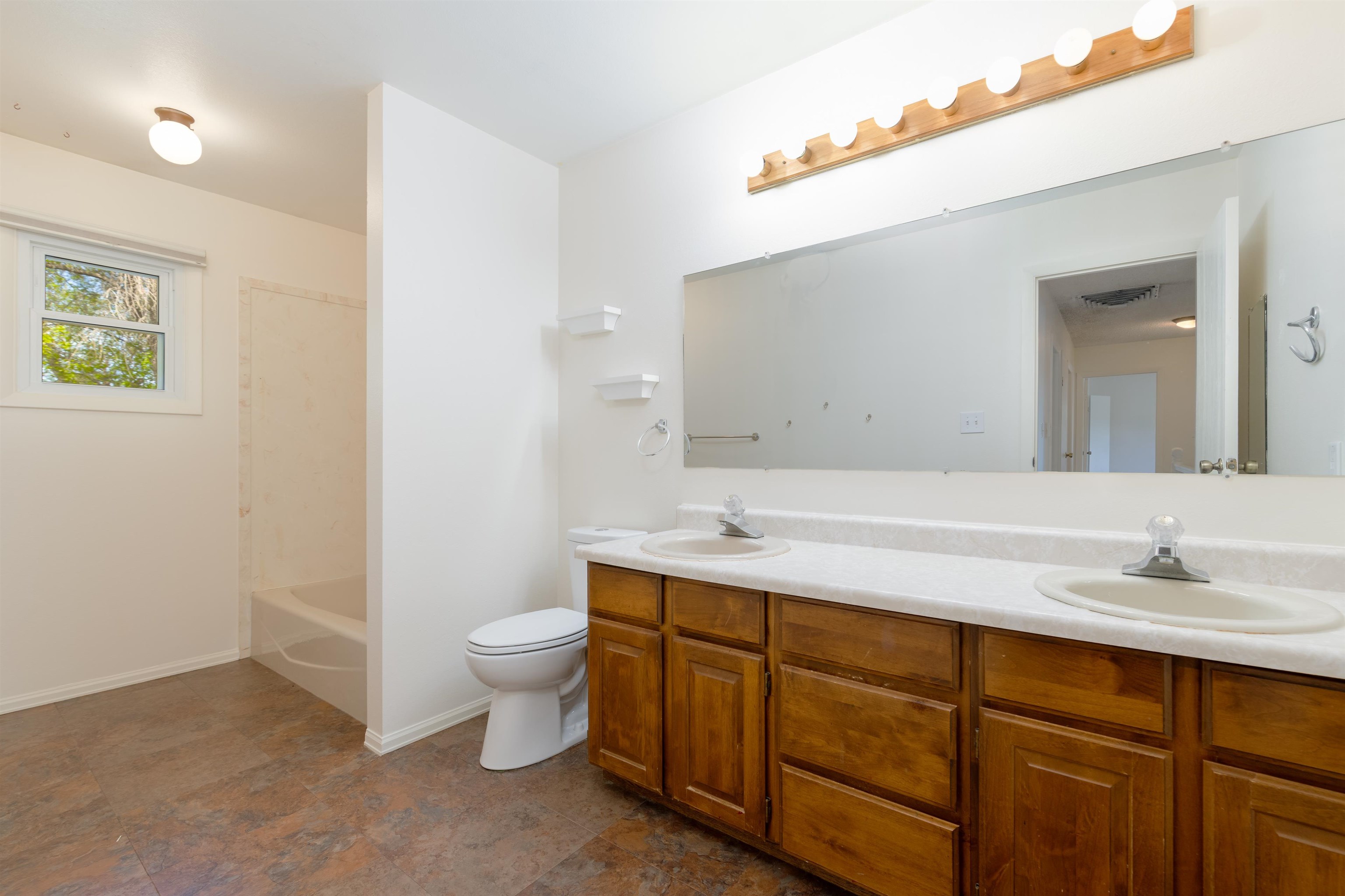 3815 Beechwood Street Property Photo 24