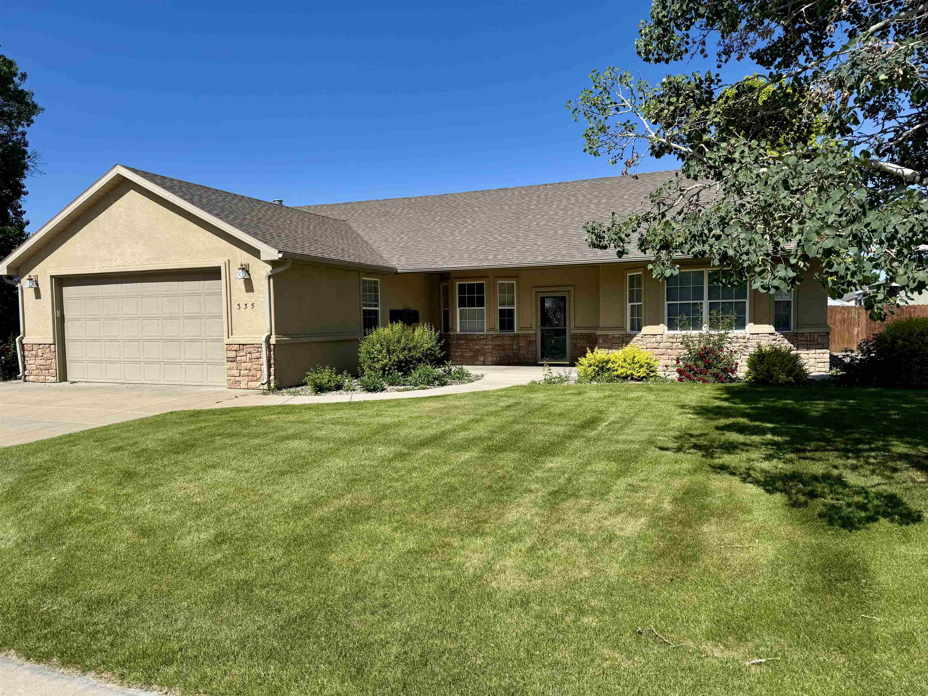 335 Crystal Court Property Photo