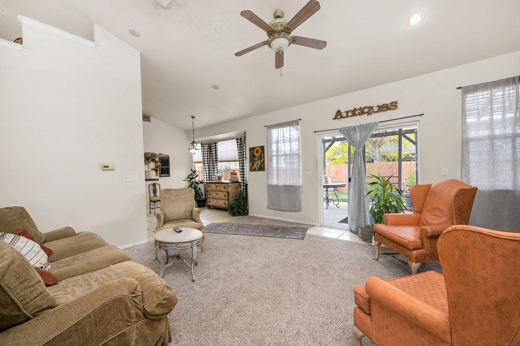 335 Crystal Court Property Photo 5