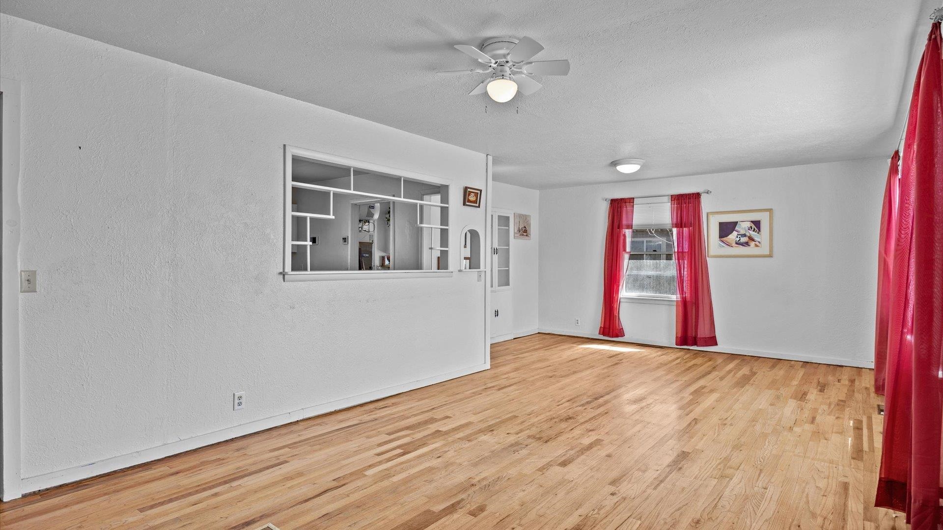 2882 Orchard Avenue Property Photo 4