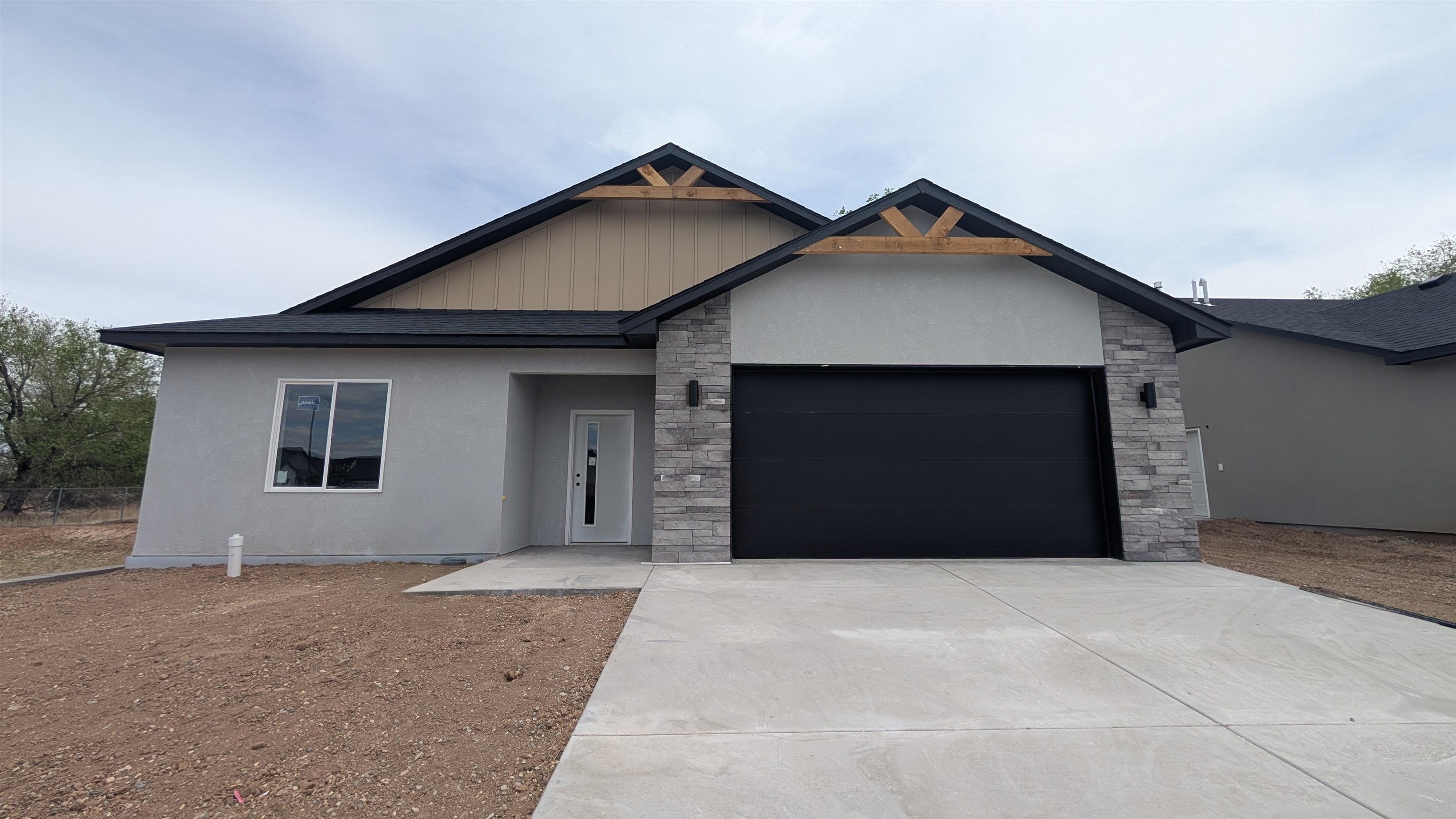 260 Brooke Lane Property Photo 1