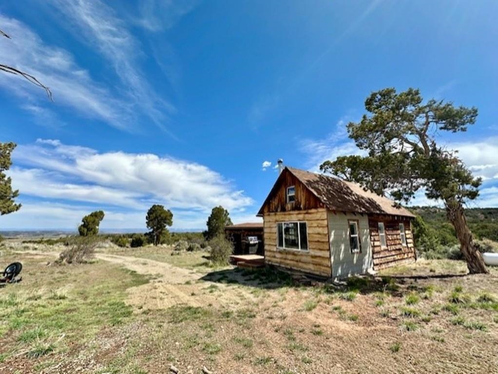 4511 S 16 1/2 Road Property Photo 2
