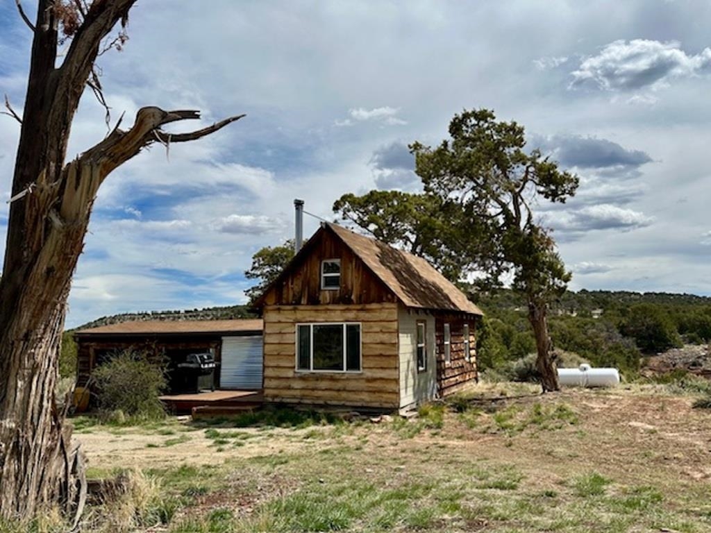 4511 S 16 1/2 Road Property Photo 5