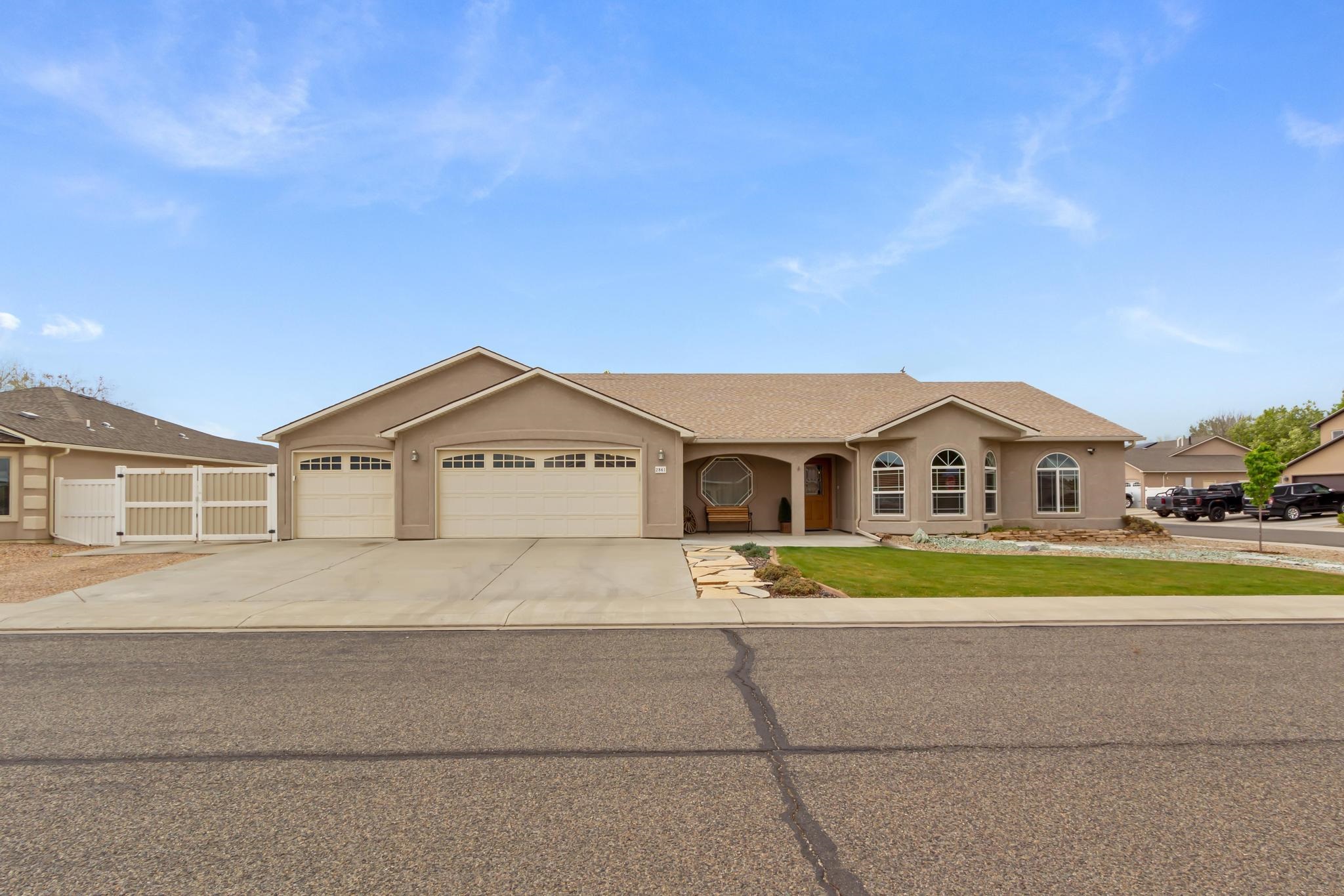 2861 Rock Creek Drive Property Photo 1