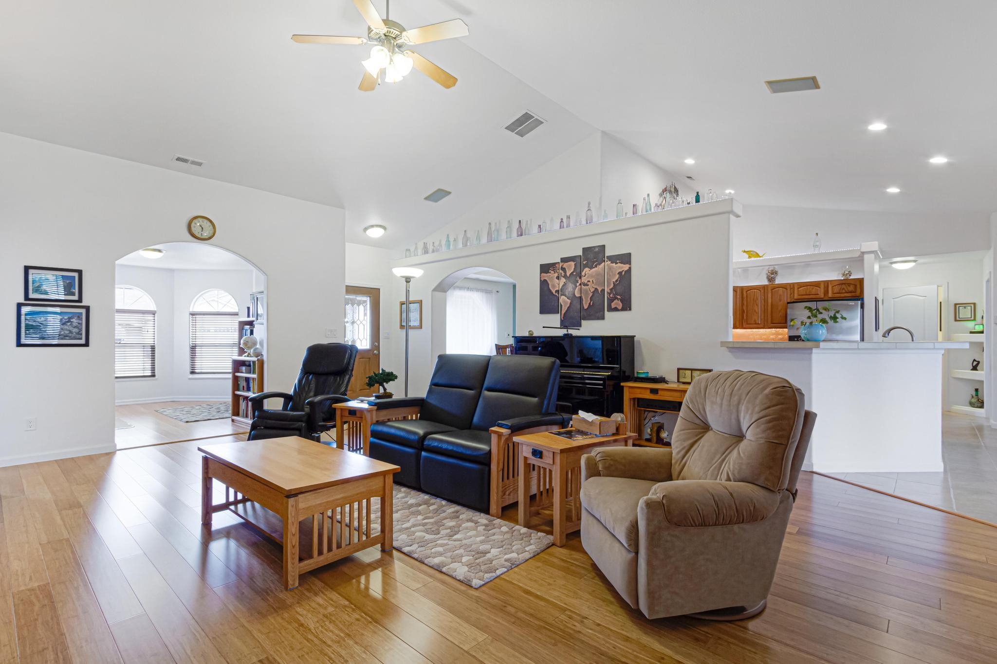 2861 Rock Creek Drive Property Photo 2