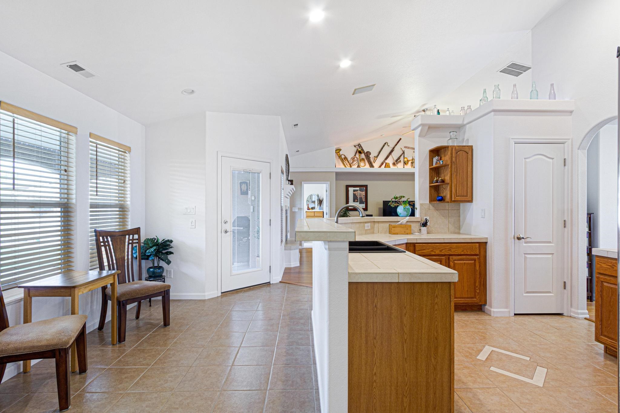 2861 Rock Creek Drive Property Photo 8