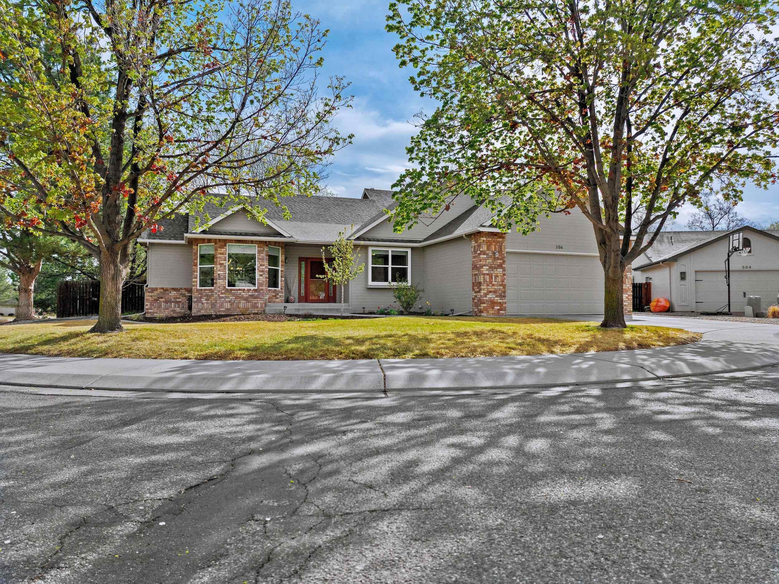 South Rim Real Estate Listings Main Image
