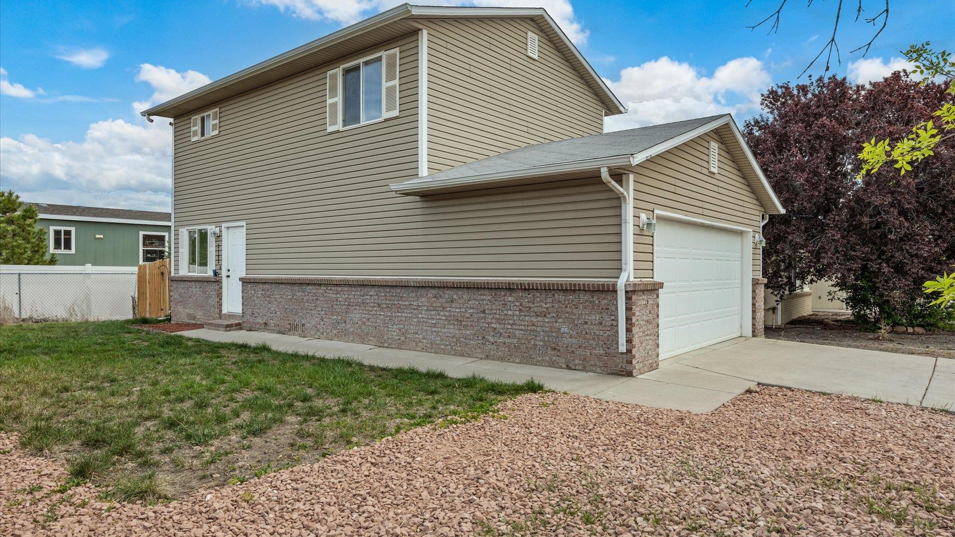3193 N Torreys Peak Property Photo 2