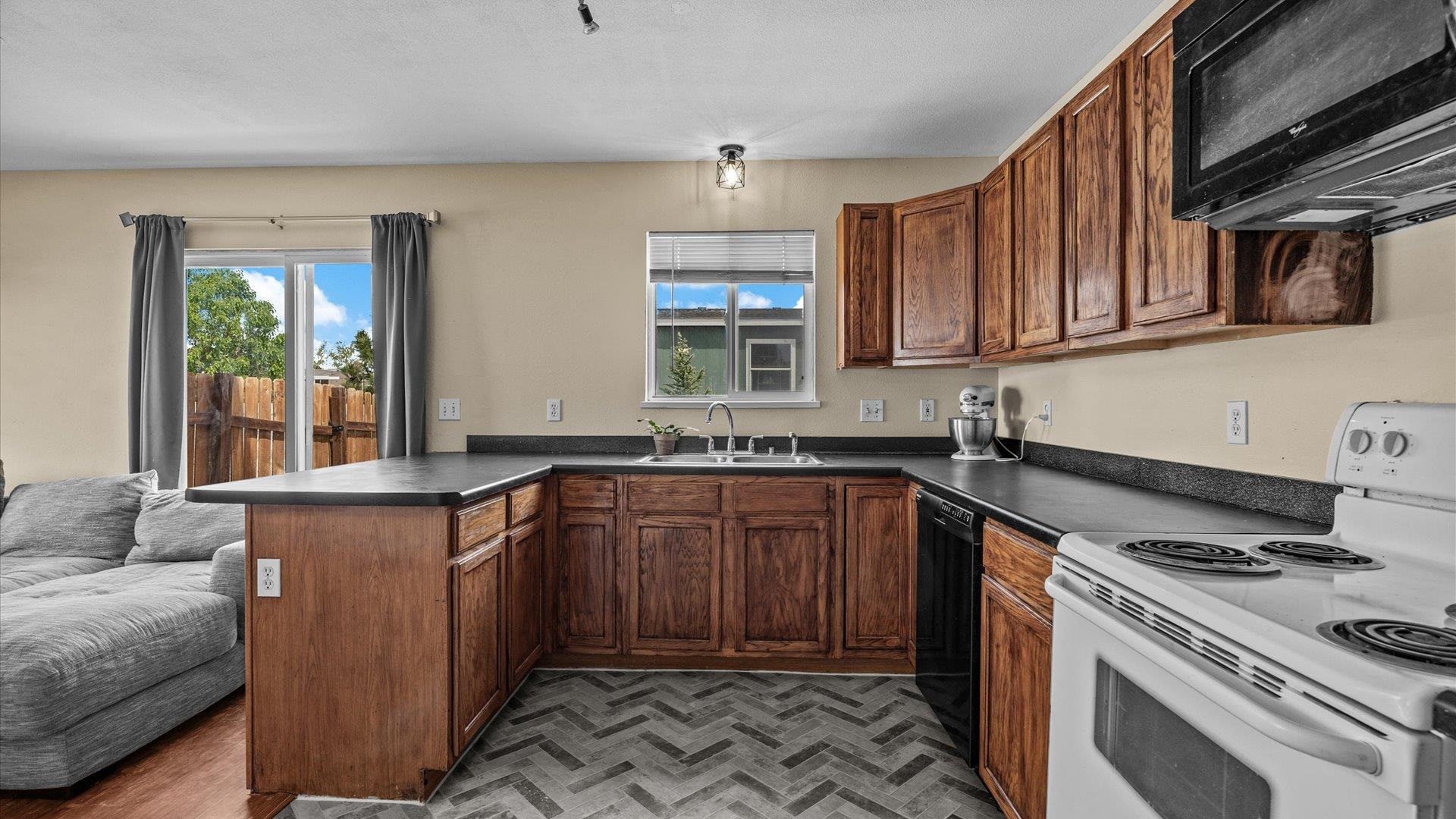 3193 N Torreys Peak Property Photo 6