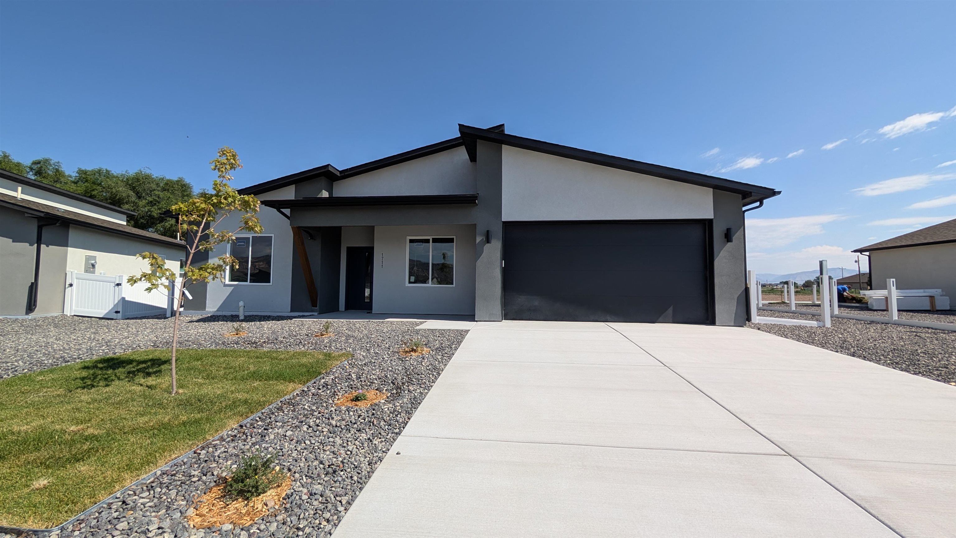 1711 Caliper Way Property Photo 1