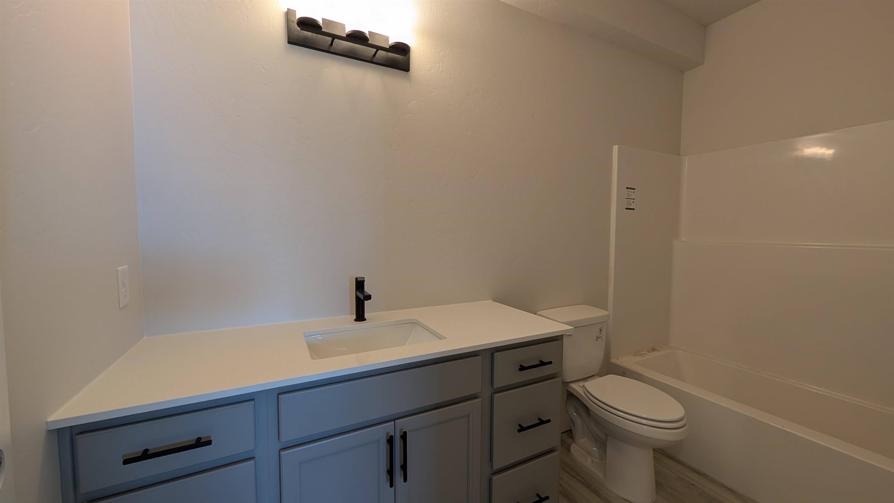 1711 Caliper Way Property Photo 11