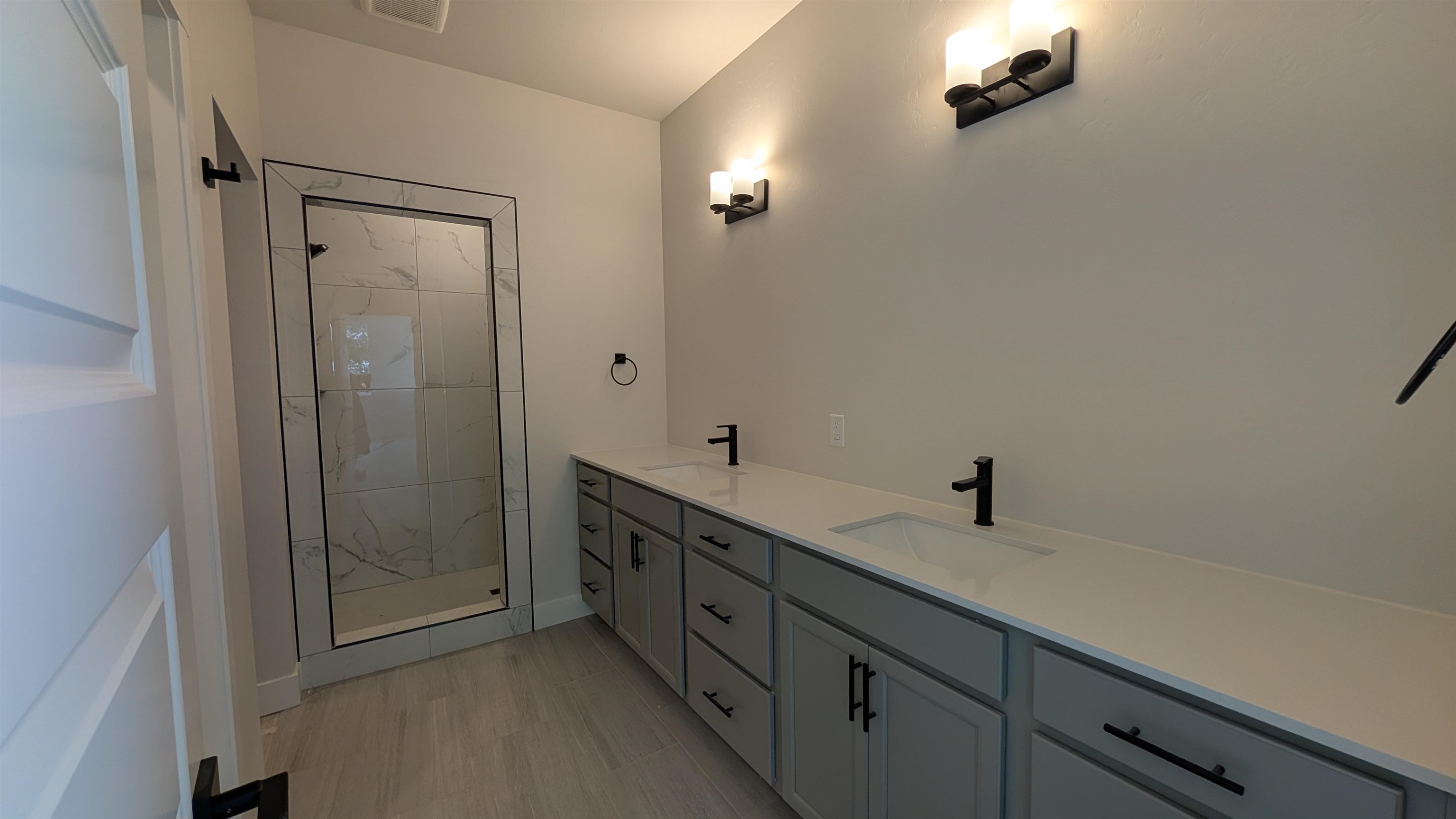 1711 Caliper Way Property Photo 14