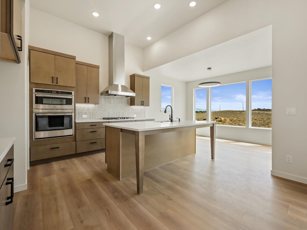 2287 Culebra Peak Court Property Photo 9