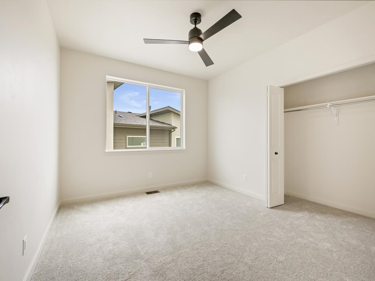 2287 Culebra Peak Court Property Photo 23