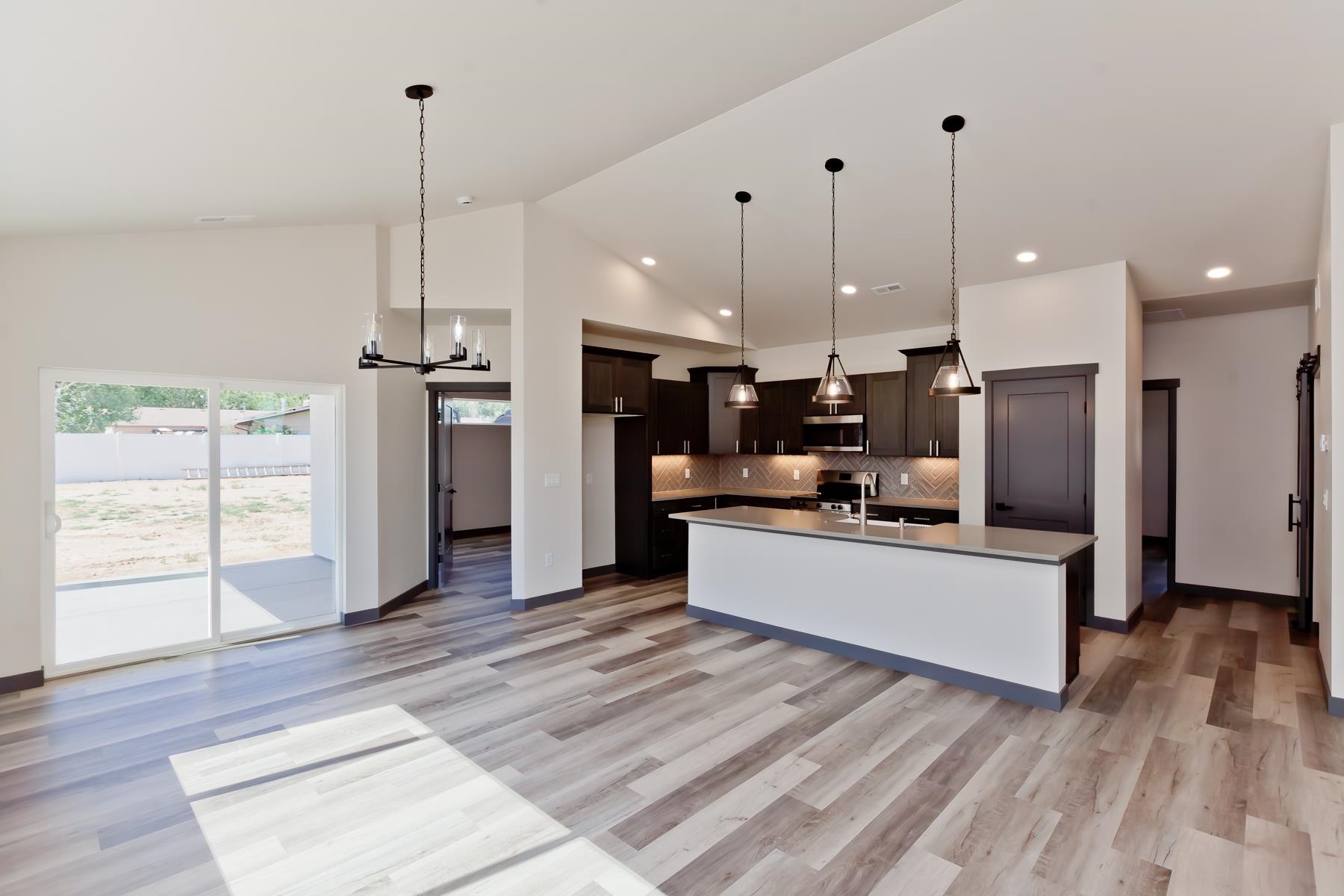 2877 Rock Creek Drive Property Photo 10