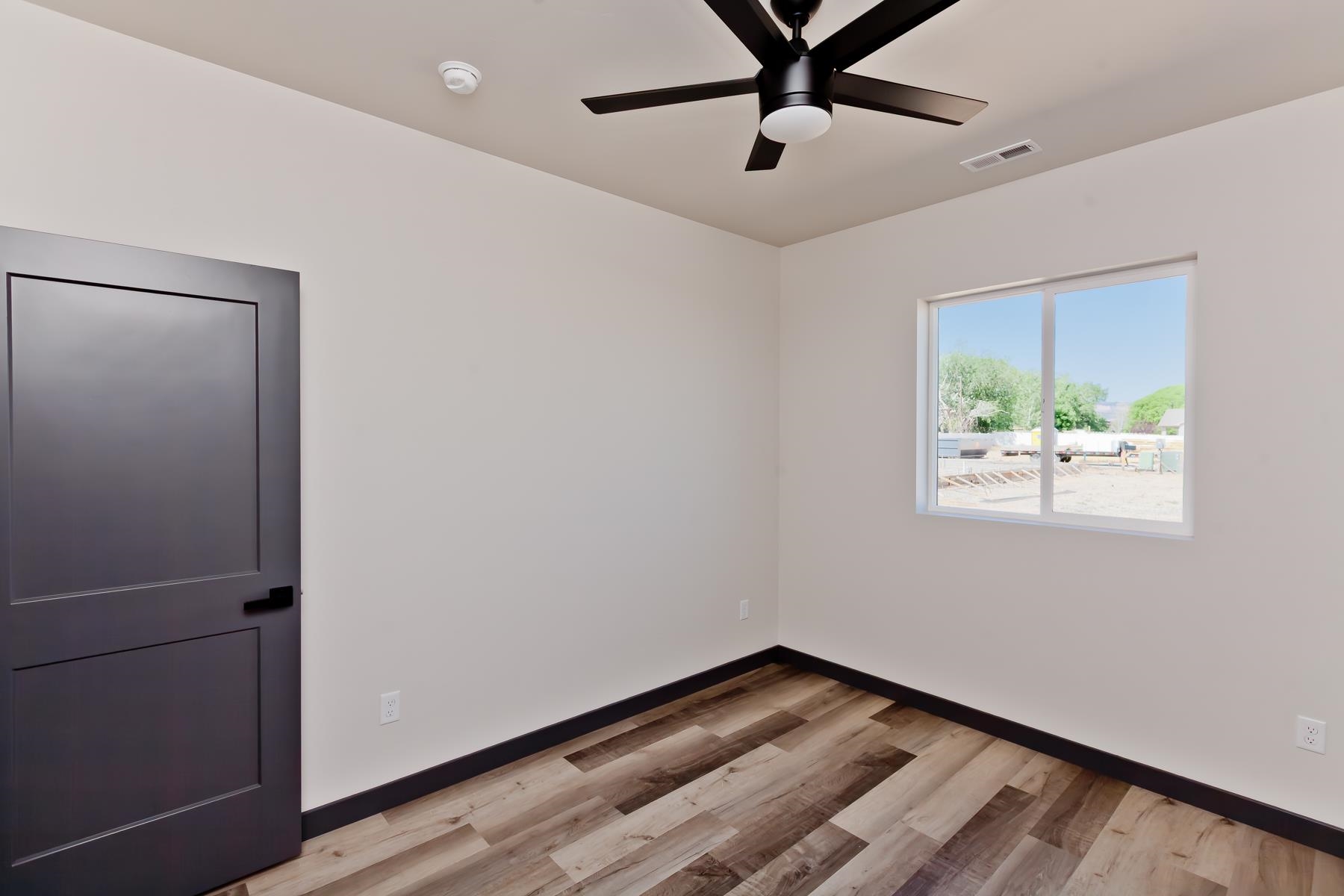 2877 Rock Creek Drive Property Photo 26