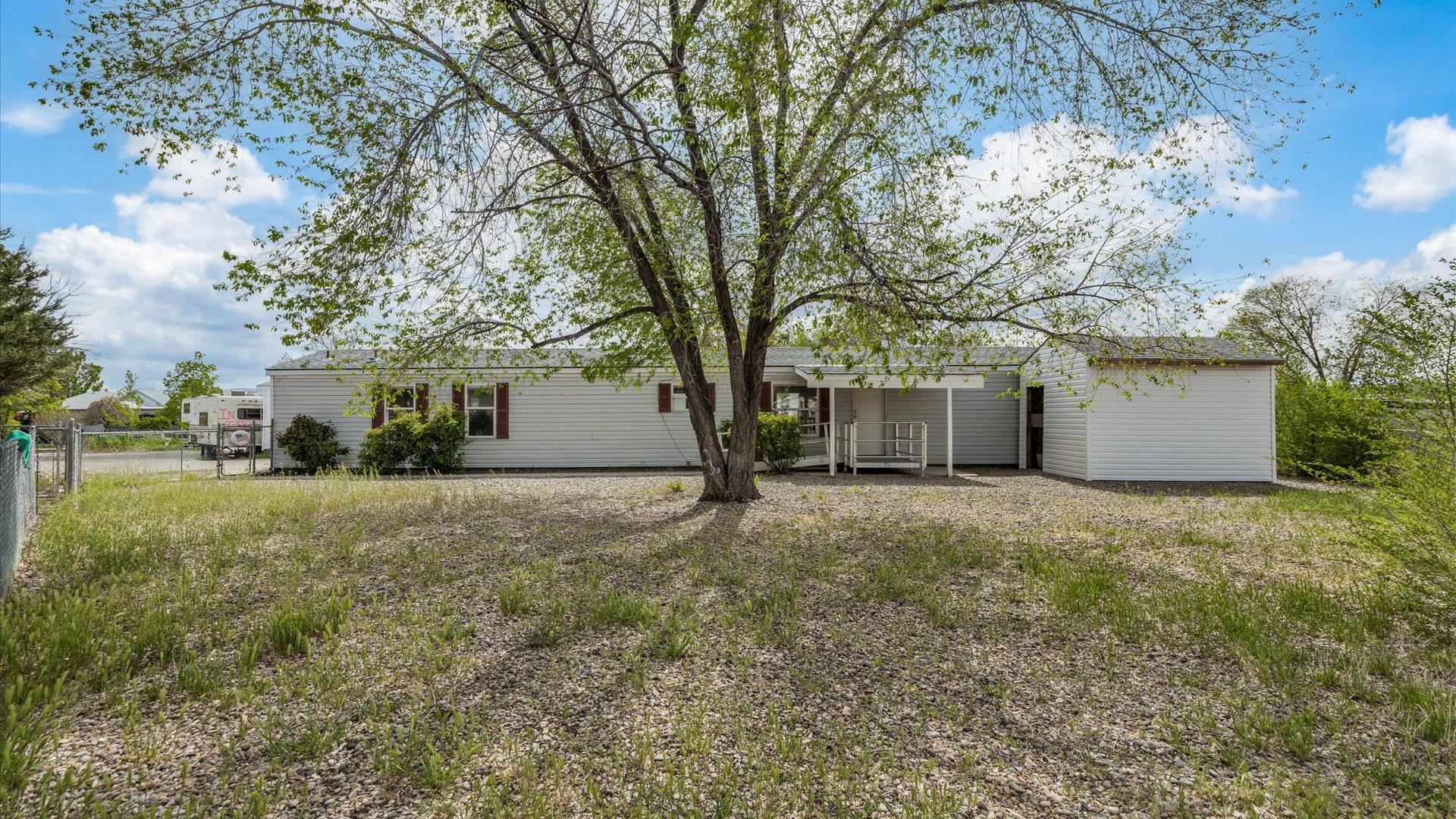 2814 S Niagara Circle Property Photo 1