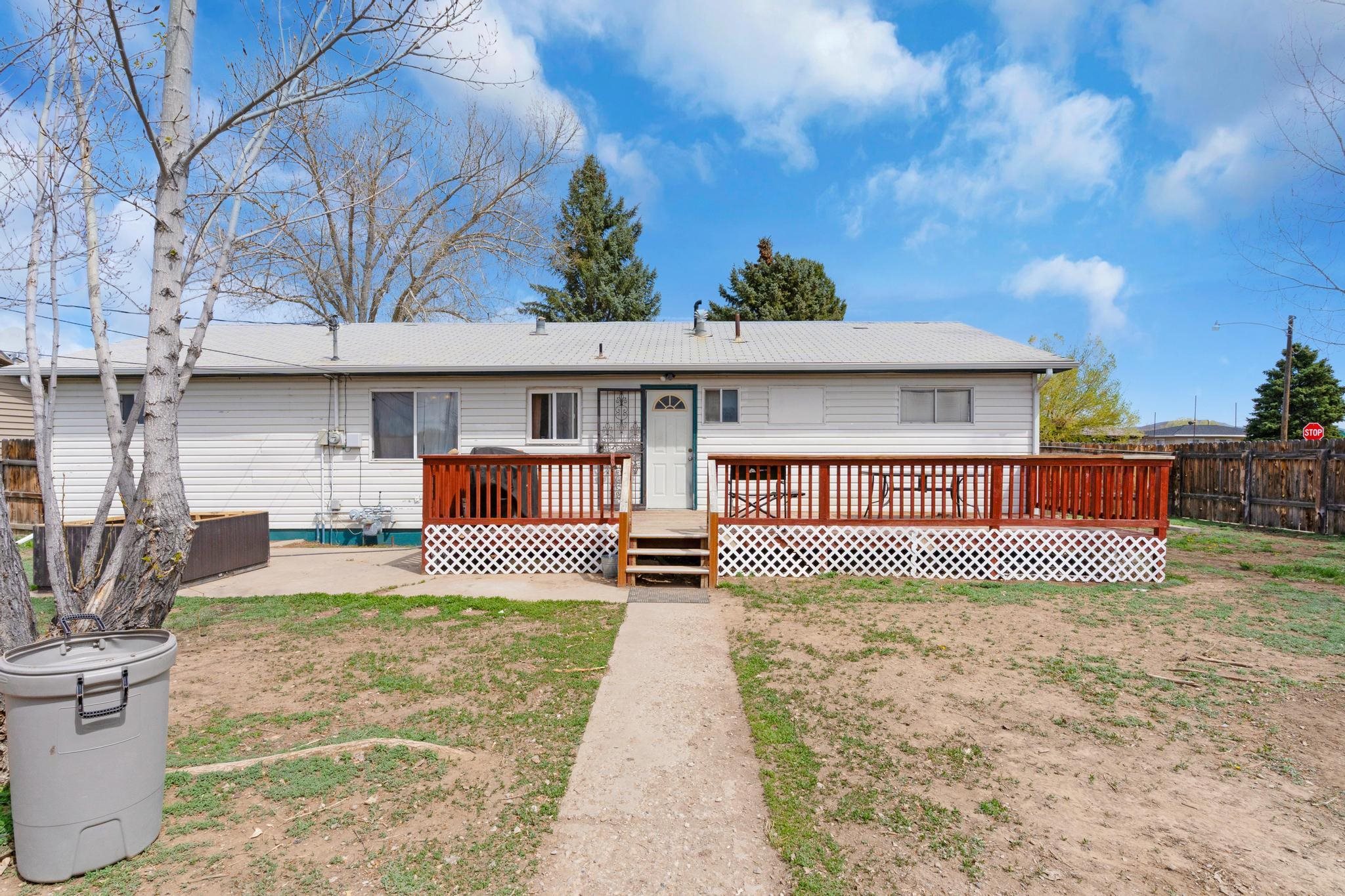 301 W Rio Blanco Avenue Property Photo 22