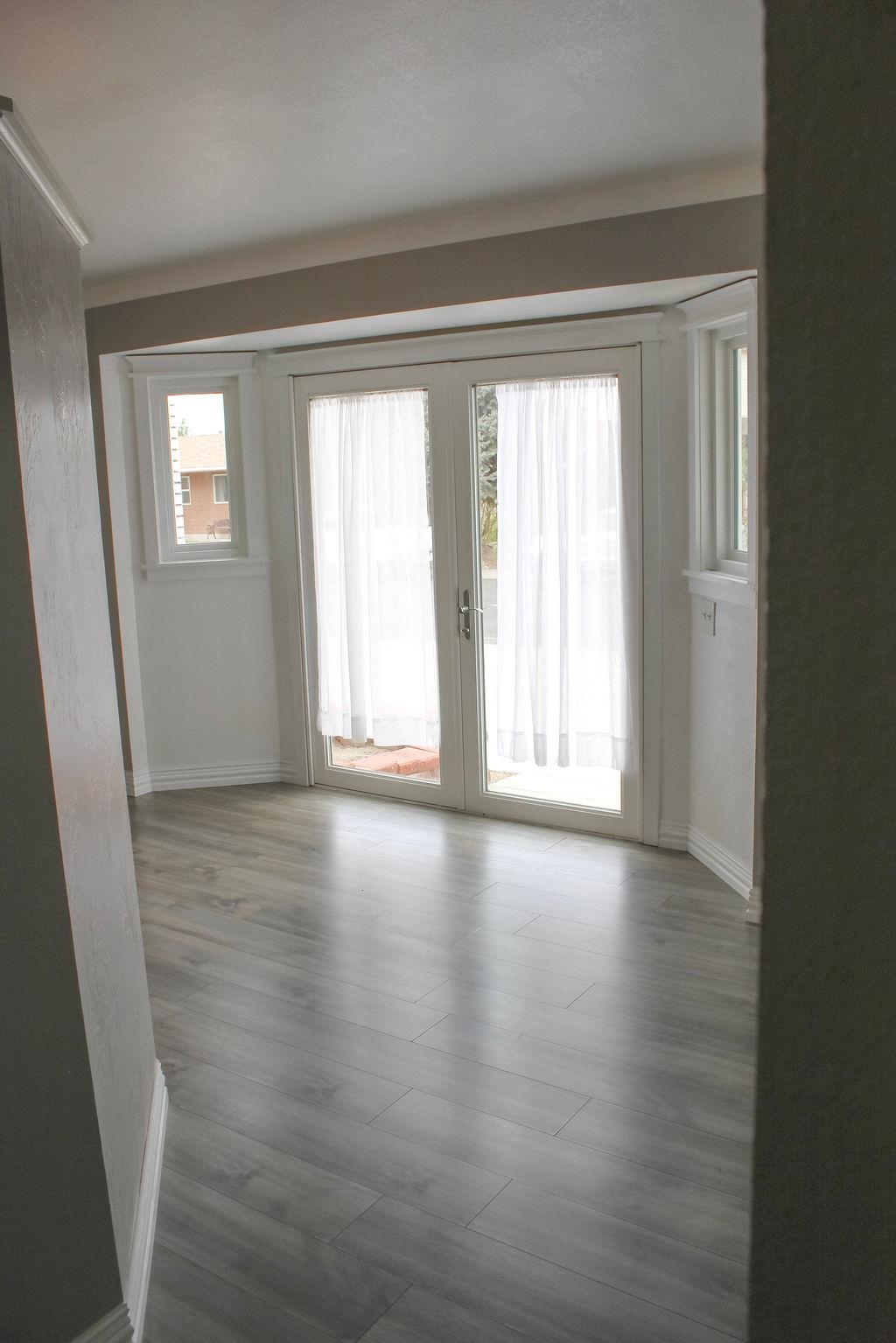 596 1/2 Placer Street Property Photo 3