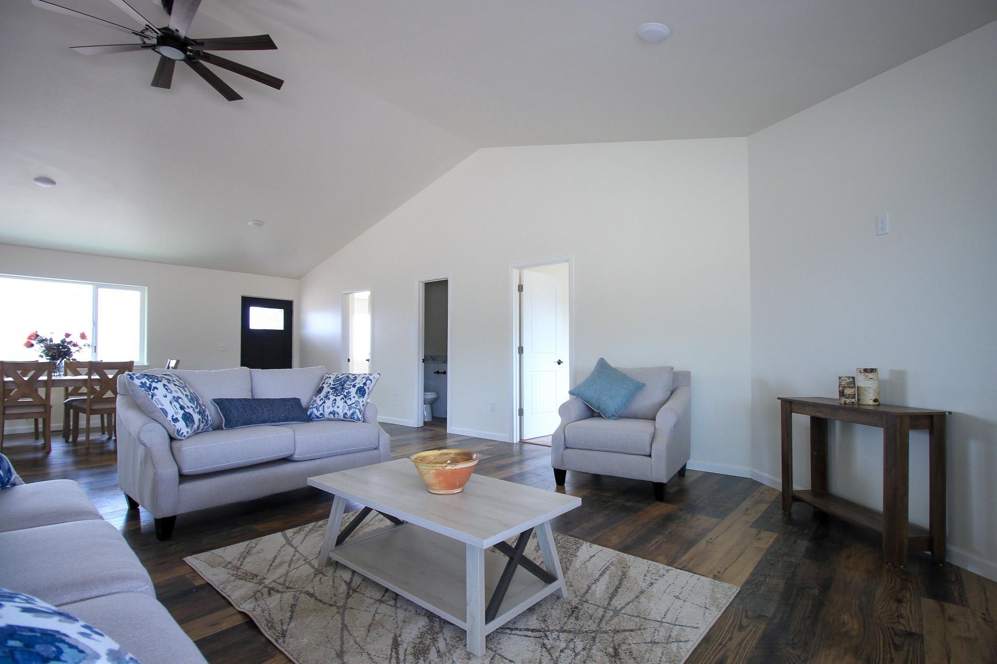 24801 Summit Court Property Photo 3