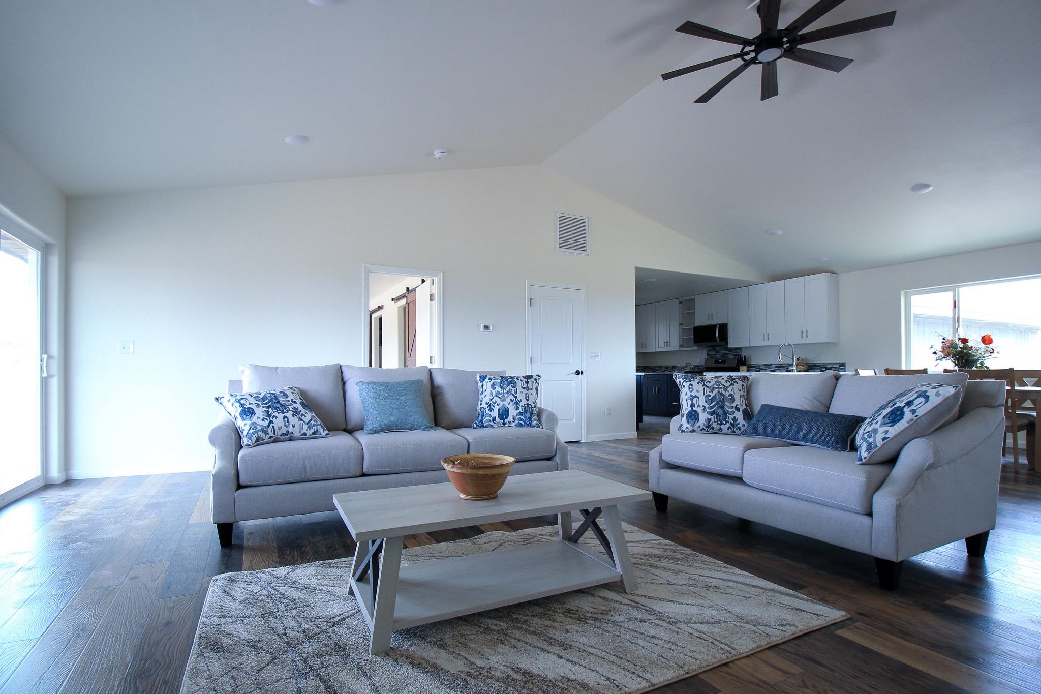 24801 Summit Court Property Photo 4