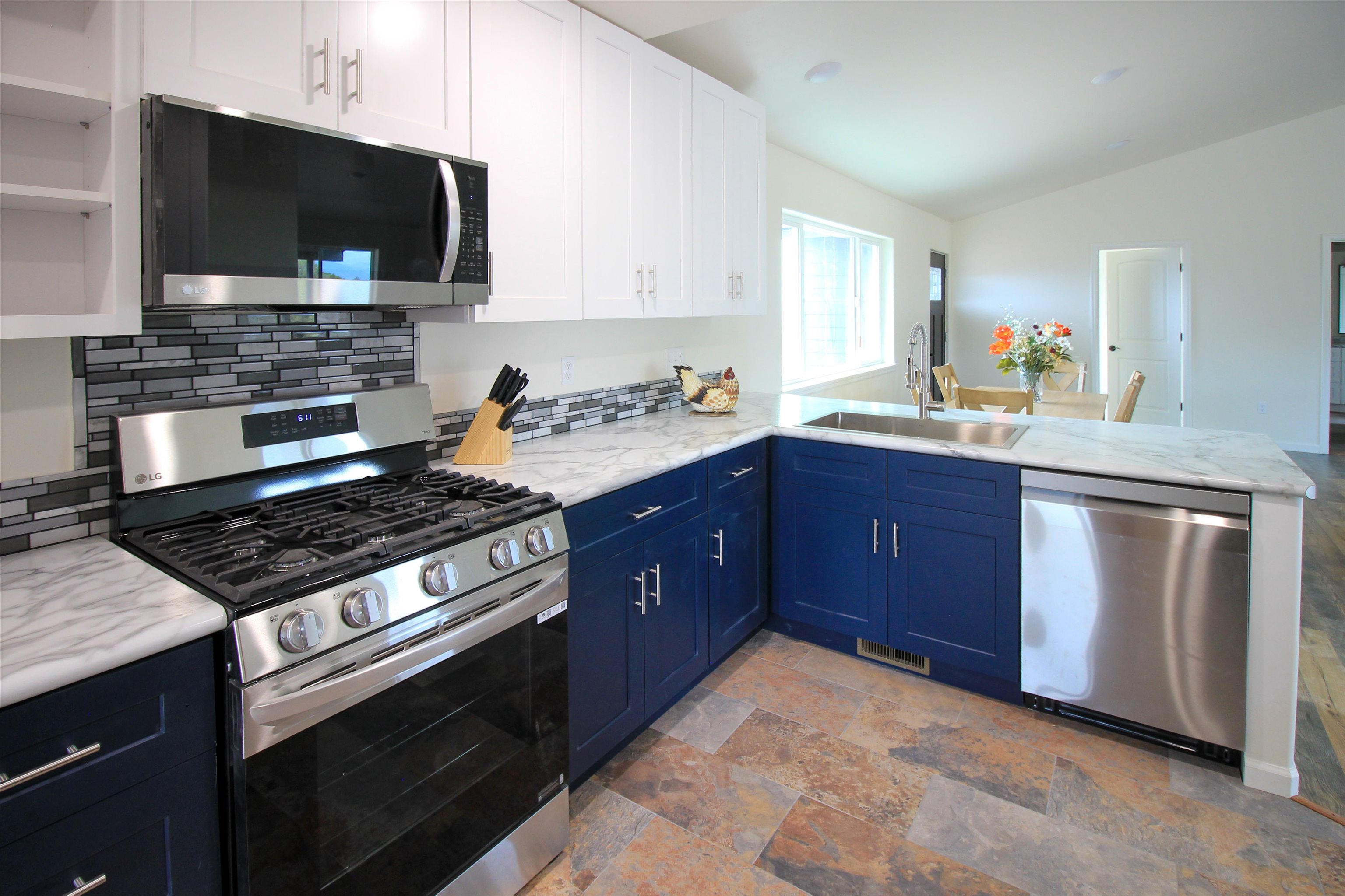 24801 Summit Court Property Photo 8