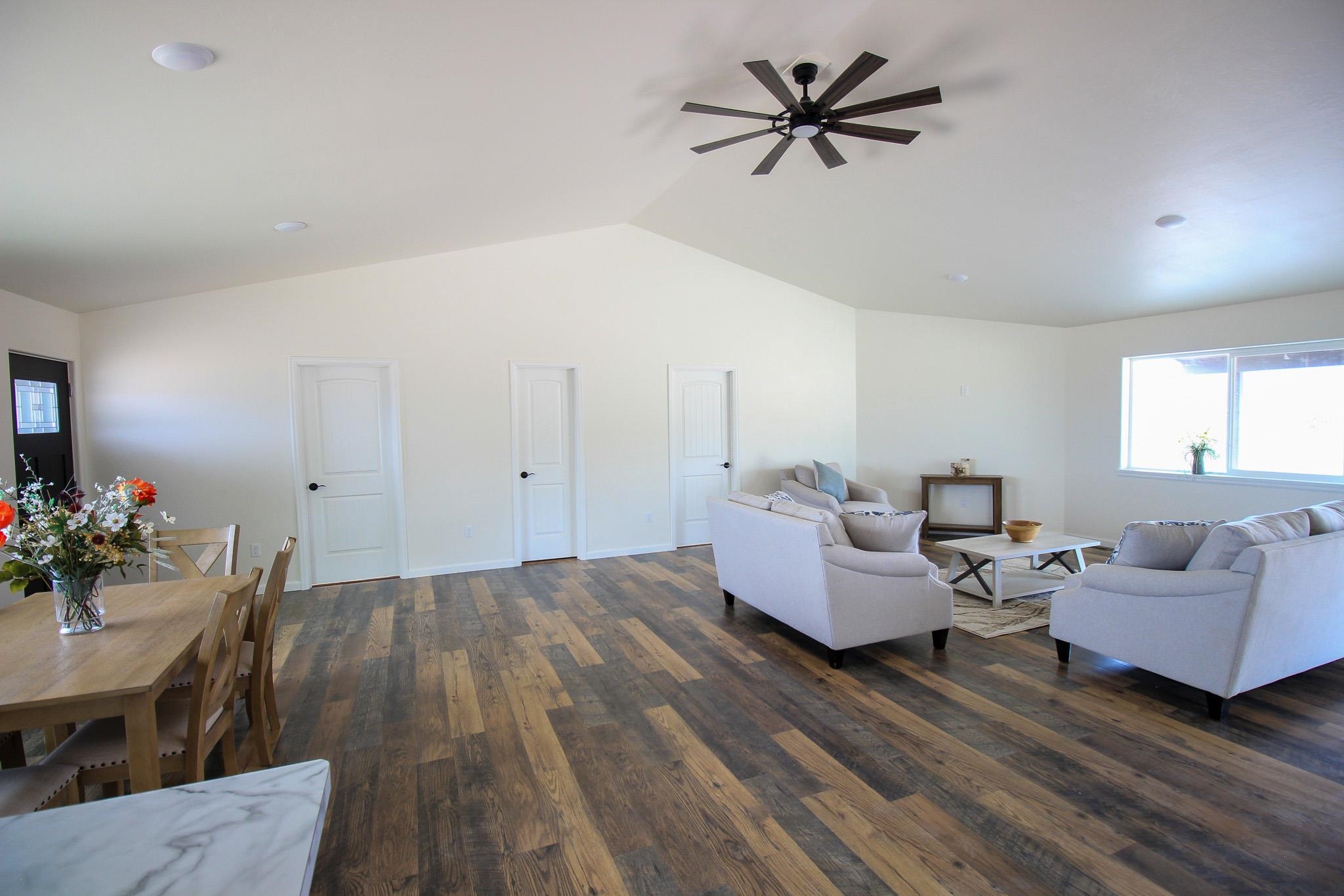 24801 Summit Court Property Photo 13