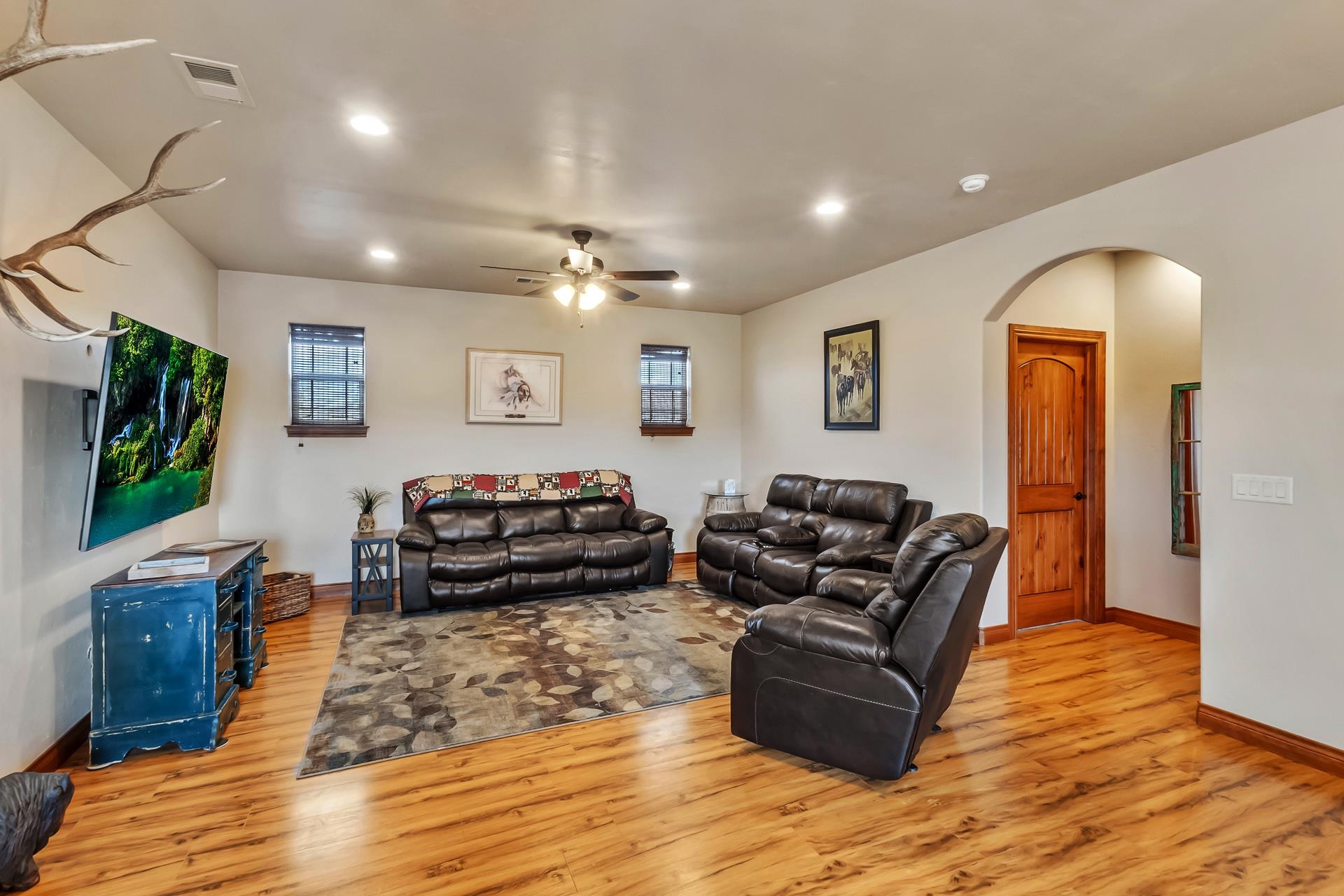 909 Kami Circle Property Photo 24