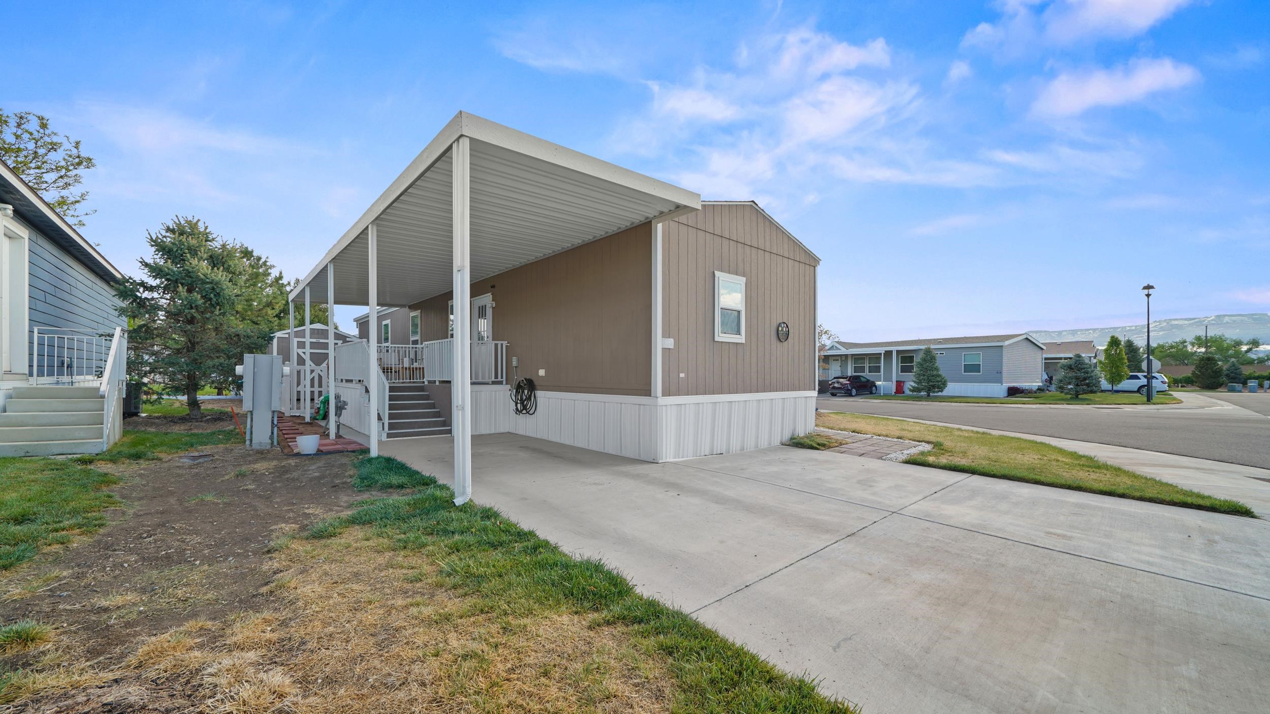 435 32 Road Property Photo