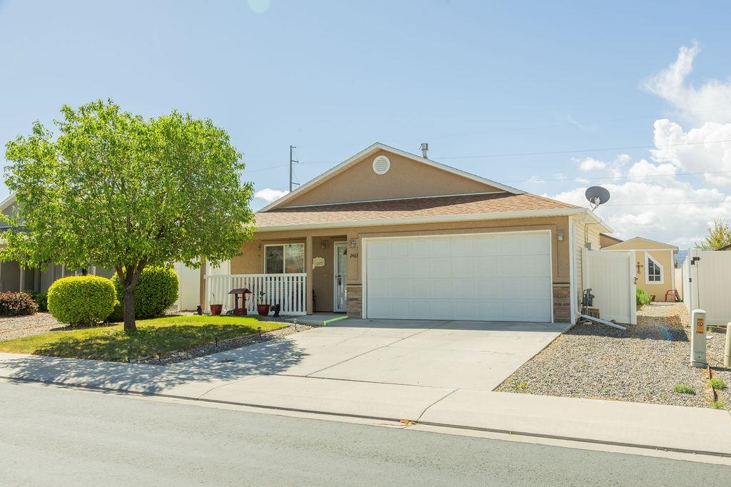 2463 Ajay Avenue Property Photo