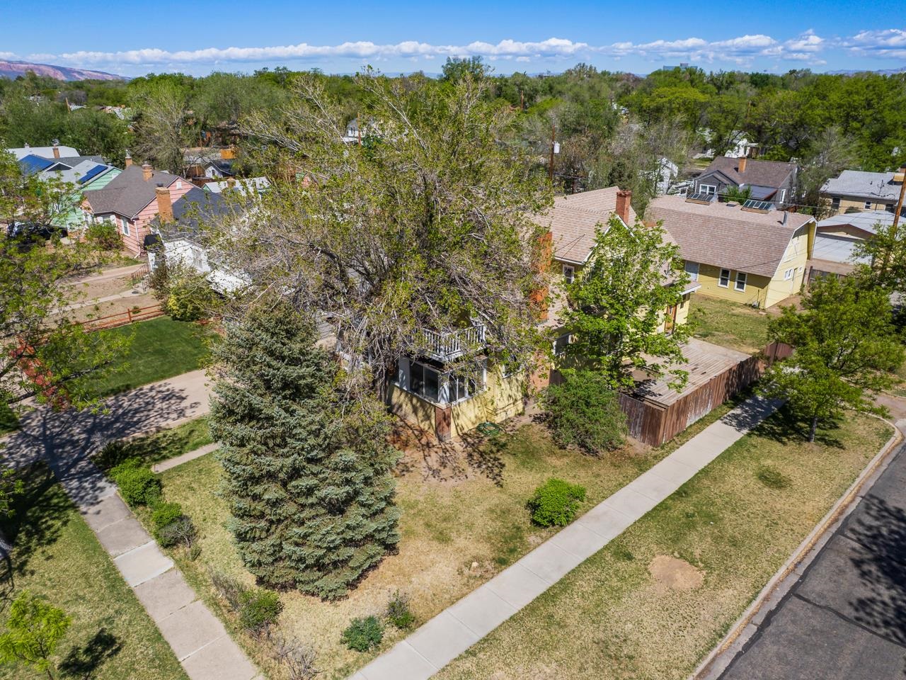 1360 Grand Avenue Property Photo 8