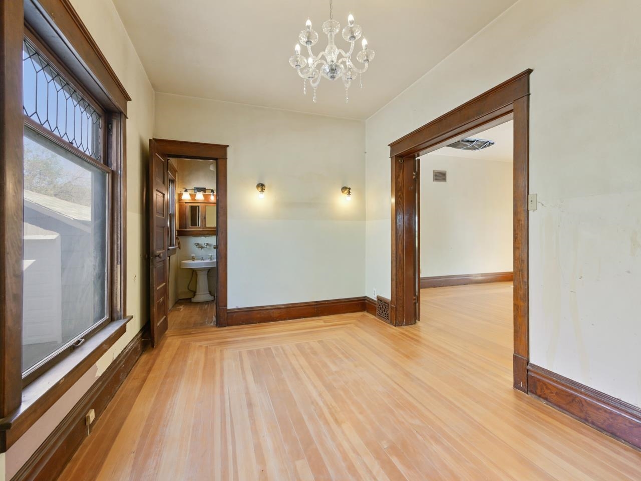 1360 Grand Avenue Property Photo 18
