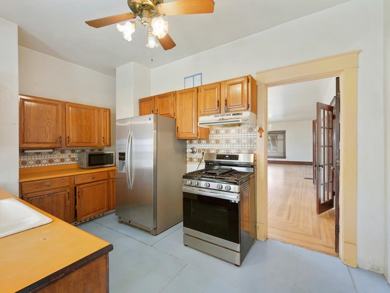 1360 Grand Avenue Property Photo 20
