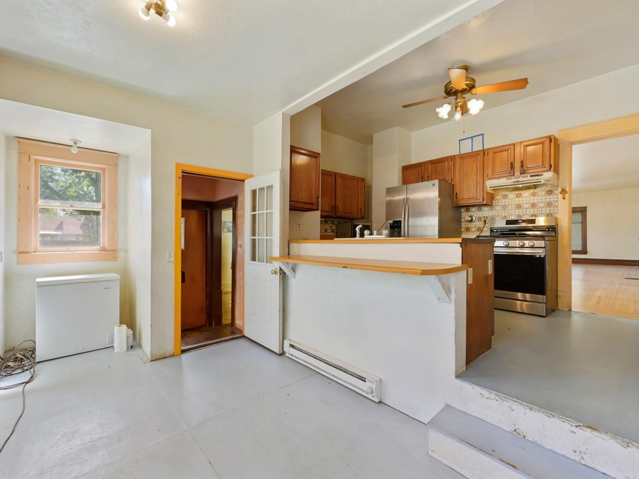 1360 Grand Avenue Property Photo 21