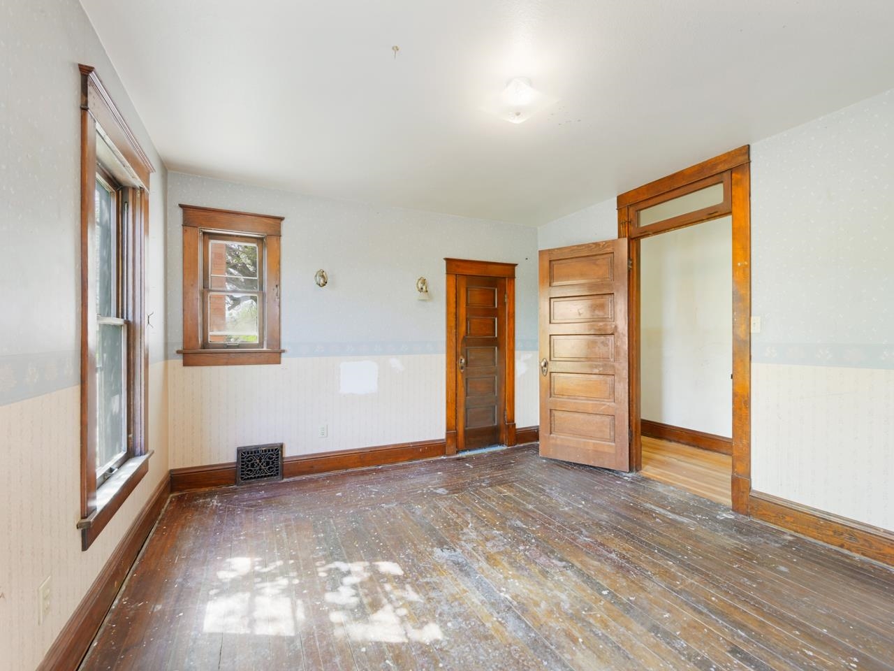 1360 Grand Avenue Property Photo 31