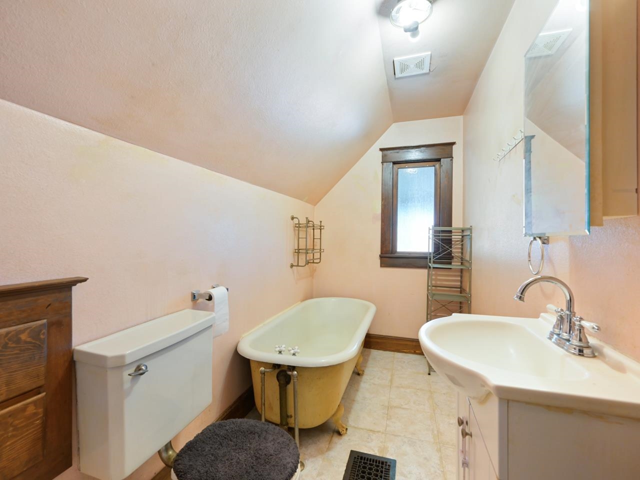 1360 Grand Avenue Property Photo 35