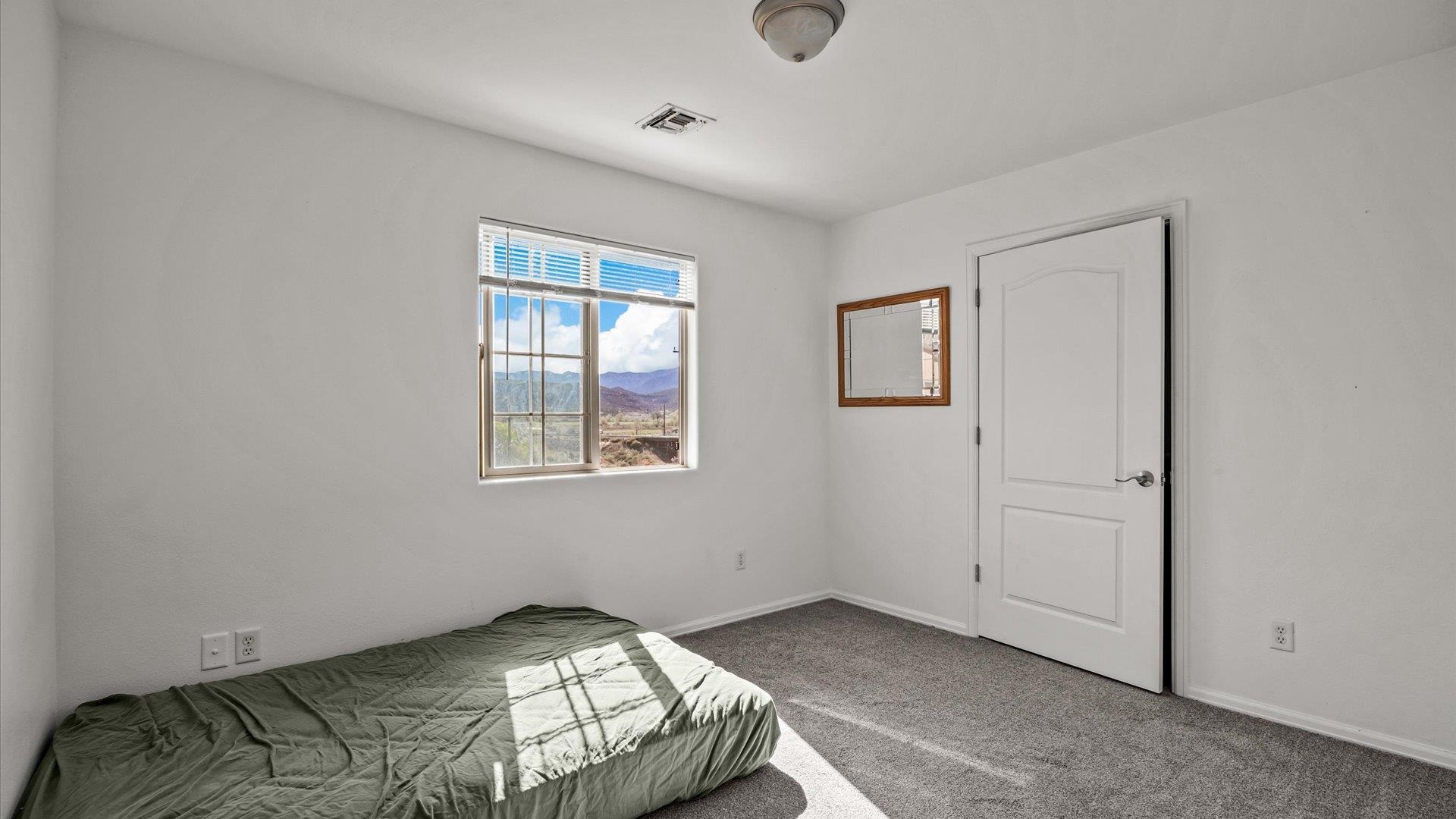 416 Charles Avenue Property Photo 10