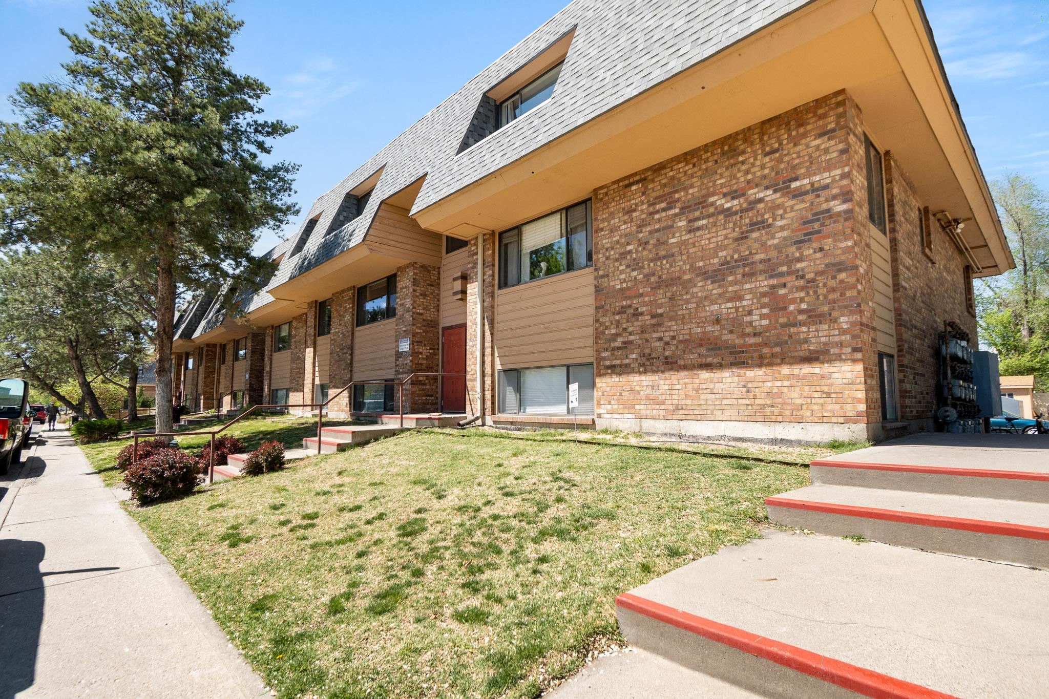1140 Walnut Avenue