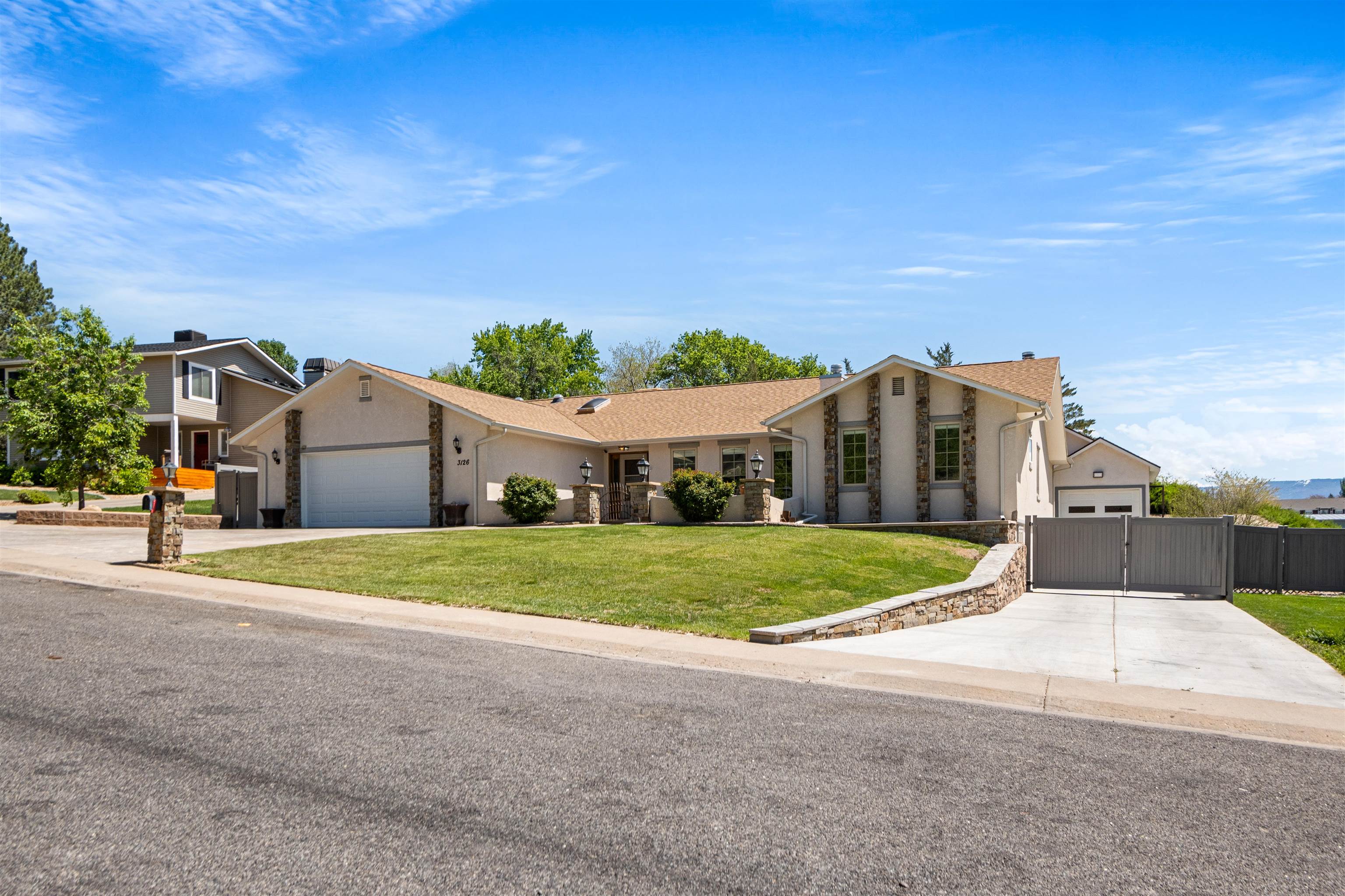 3126 Cloverdale Court Property Photo 1