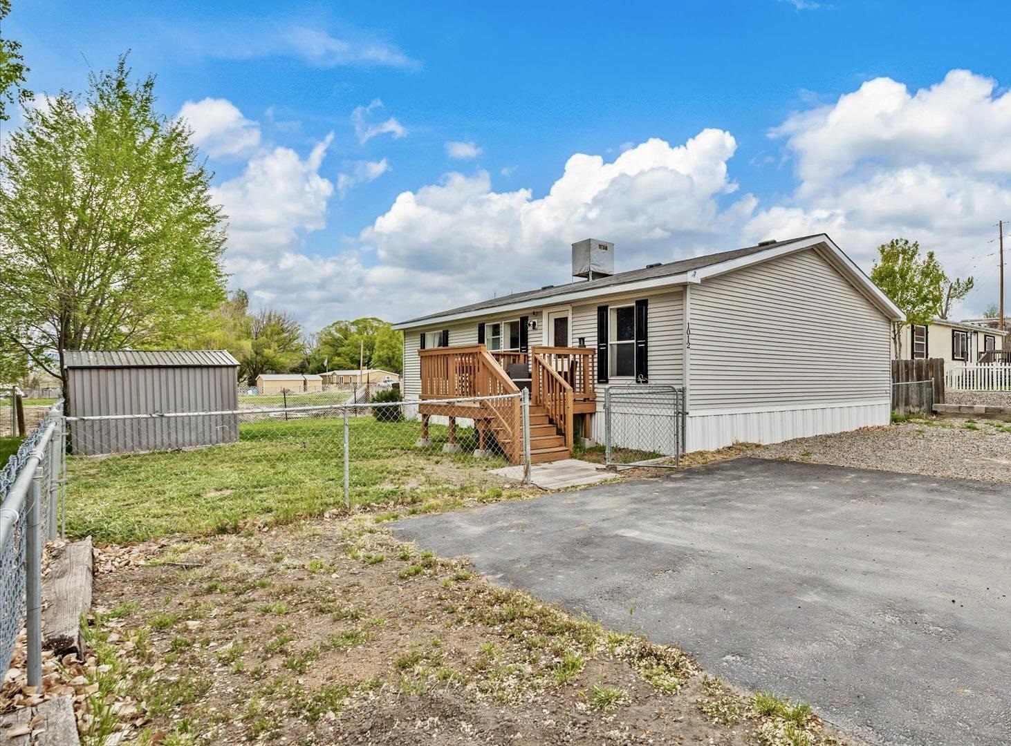 1012 Moro Castle Avenue Property Photo 1