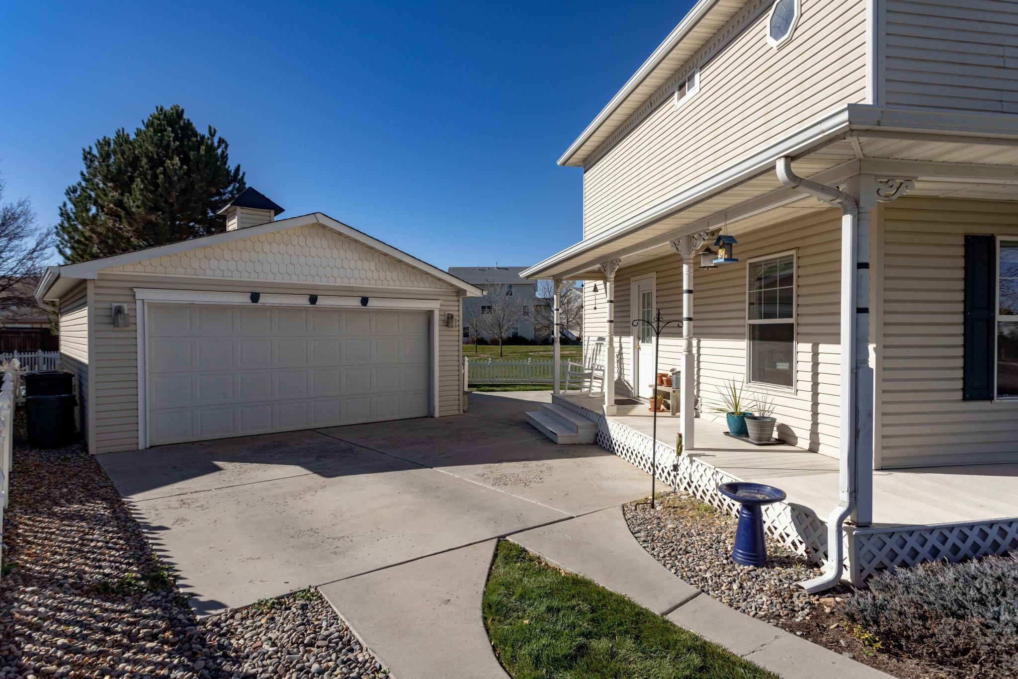 1168 Windsor Park Drive Property Photo 4