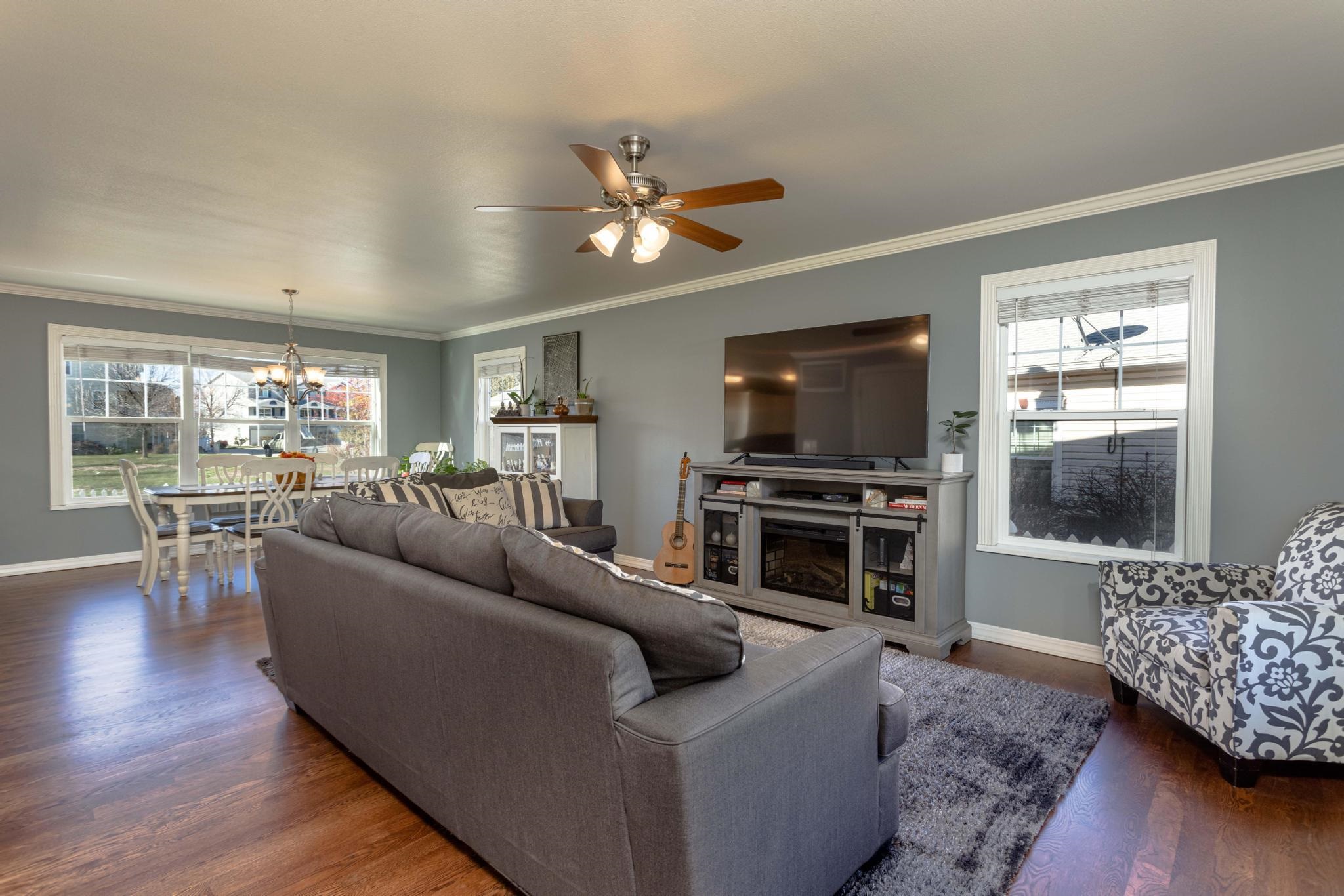 1168 Windsor Park Drive Property Photo 7