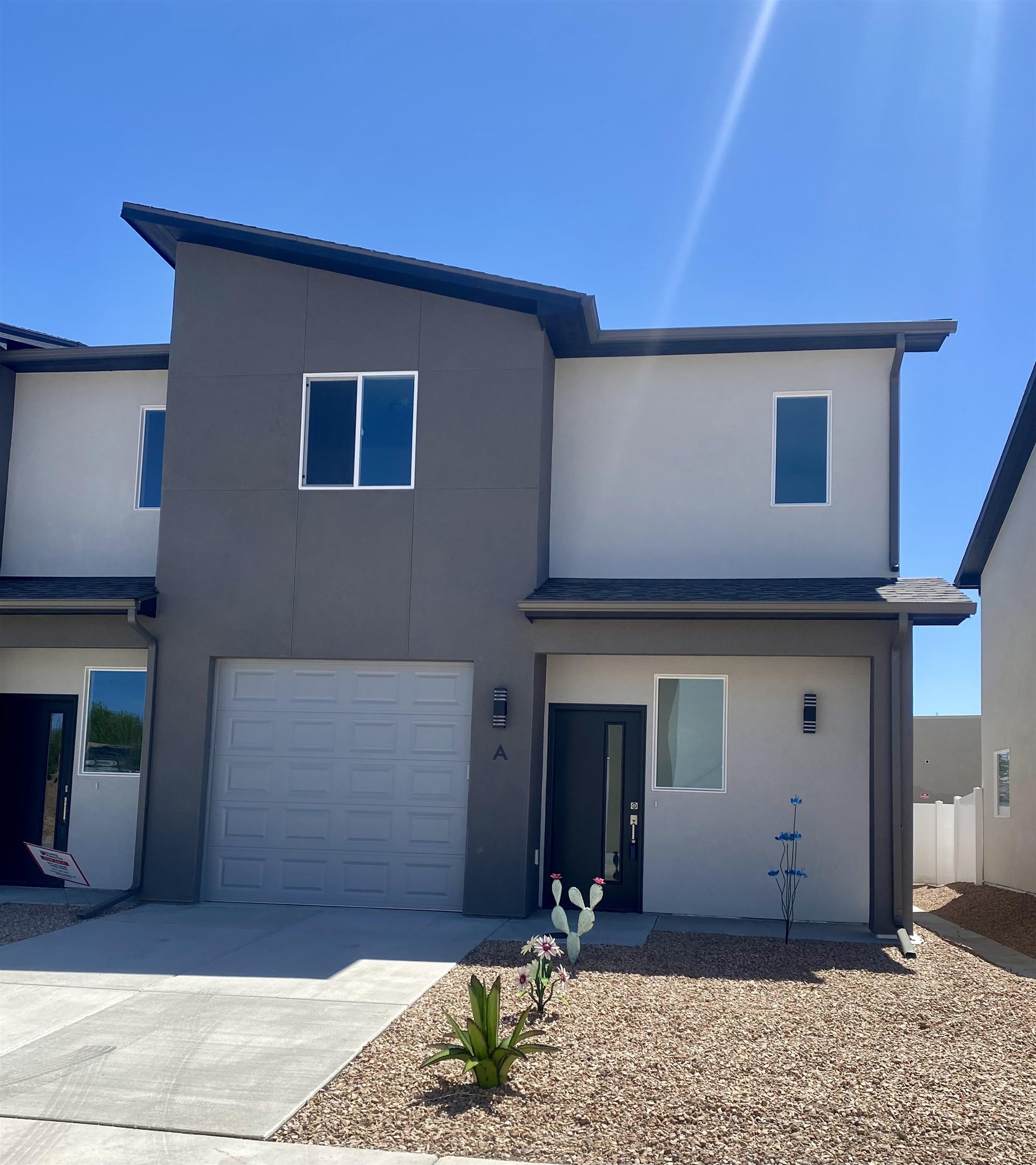 2781 Caspian Way Property Photo 1