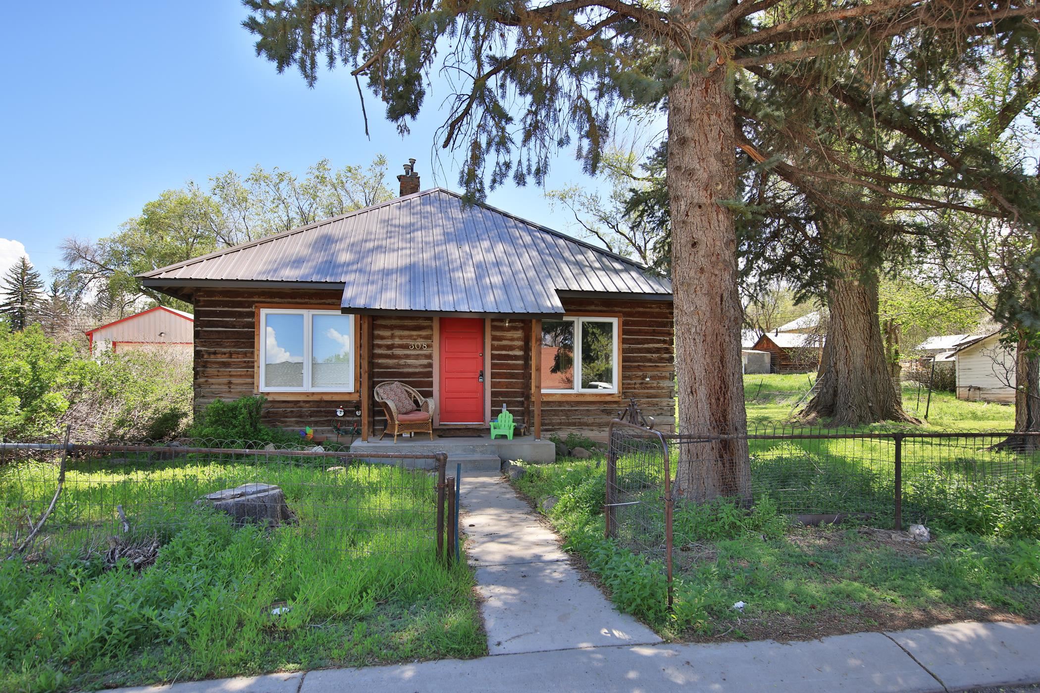 308 Putney Avenue Property Photo