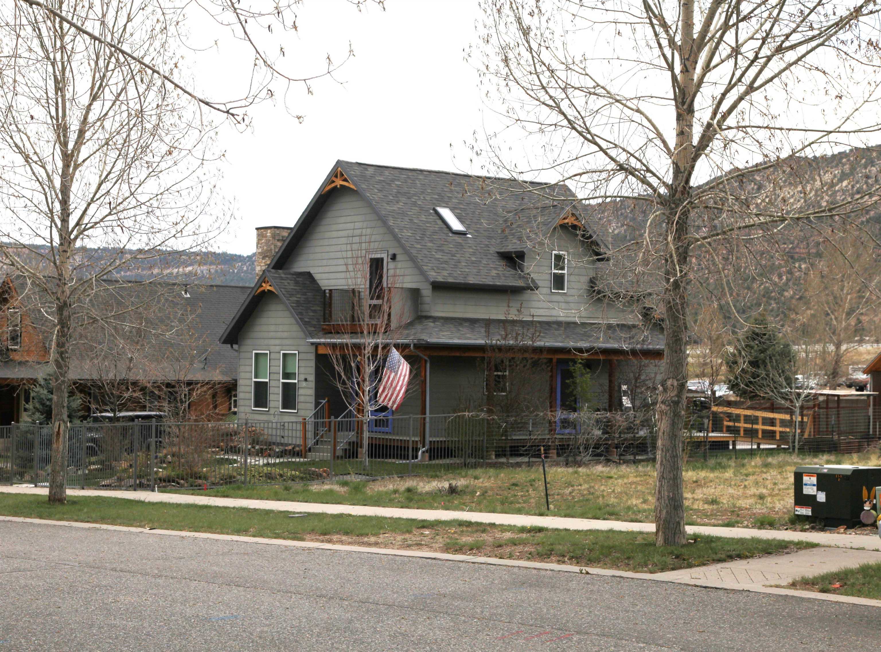 527 Marion Overlook Property Photo 3