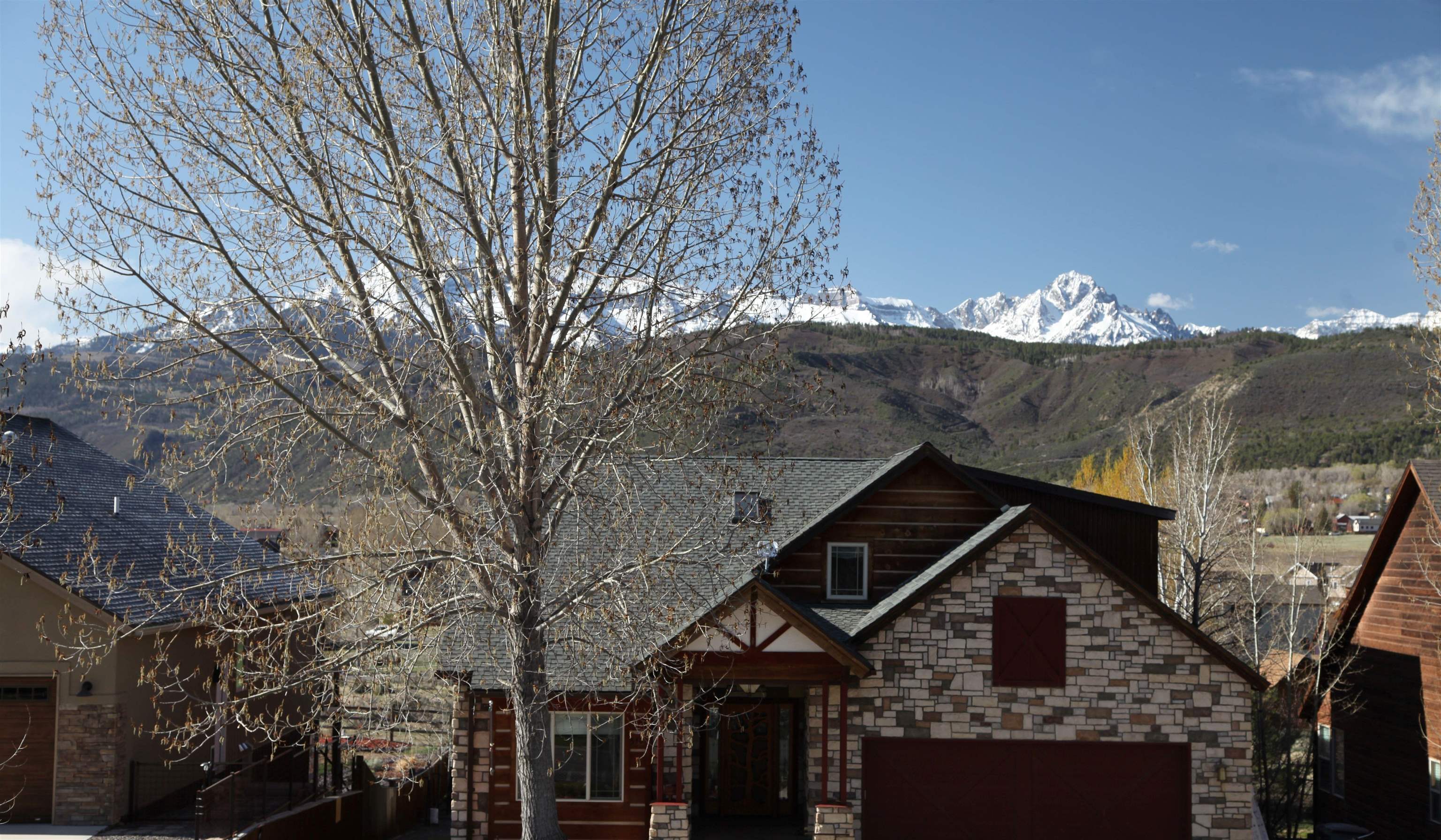 527 Marion Overlook Property Photo 4